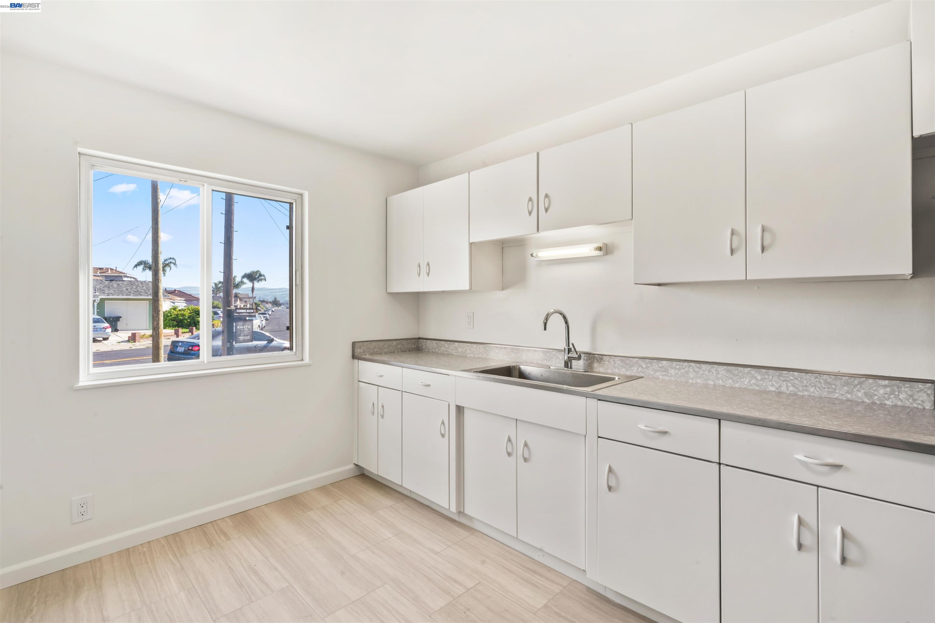 Detail Gallery Image 18 of 48 For 1573 Castro Street, San Leandro,  CA 94577 - 3 Beds | 1 Baths