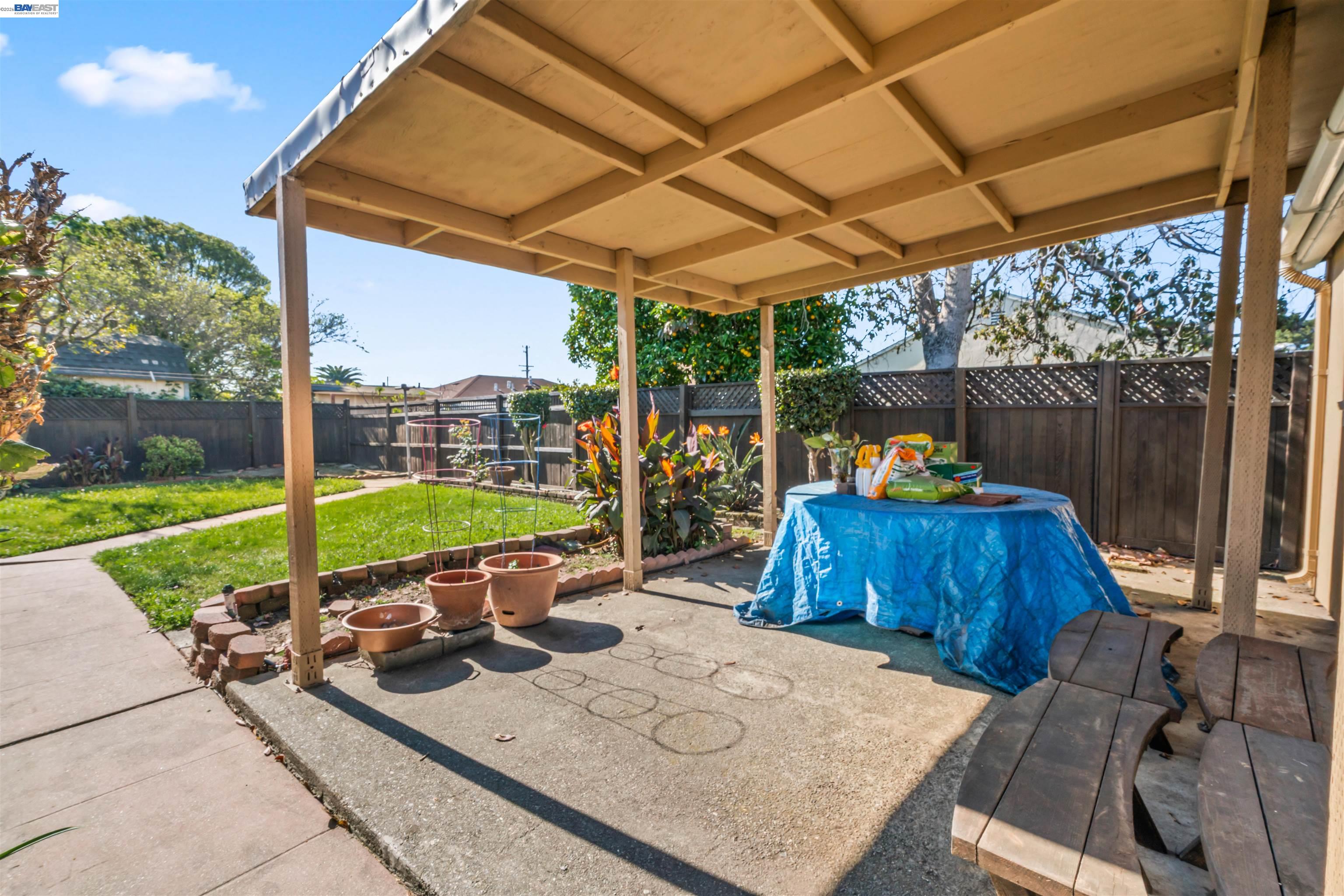 Detail Gallery Image 39 of 48 For 1573 Castro Street, San Leandro,  CA 94577 - 3 Beds | 1 Baths