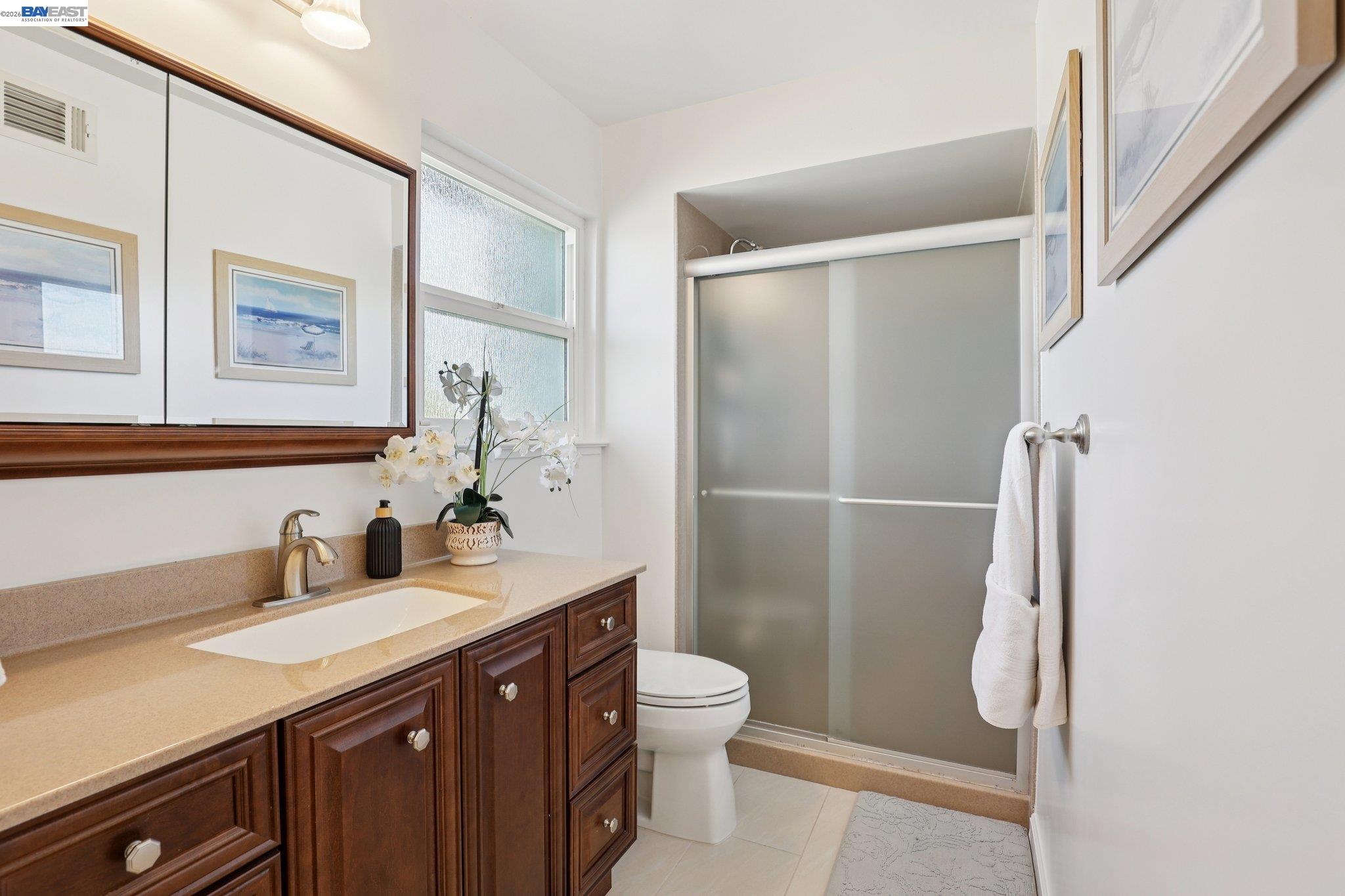 Detail Gallery Image 27 of 53 For 2633 Regent Rd, Livermore,  CA 94550 - 5 Beds | 3/1 Baths