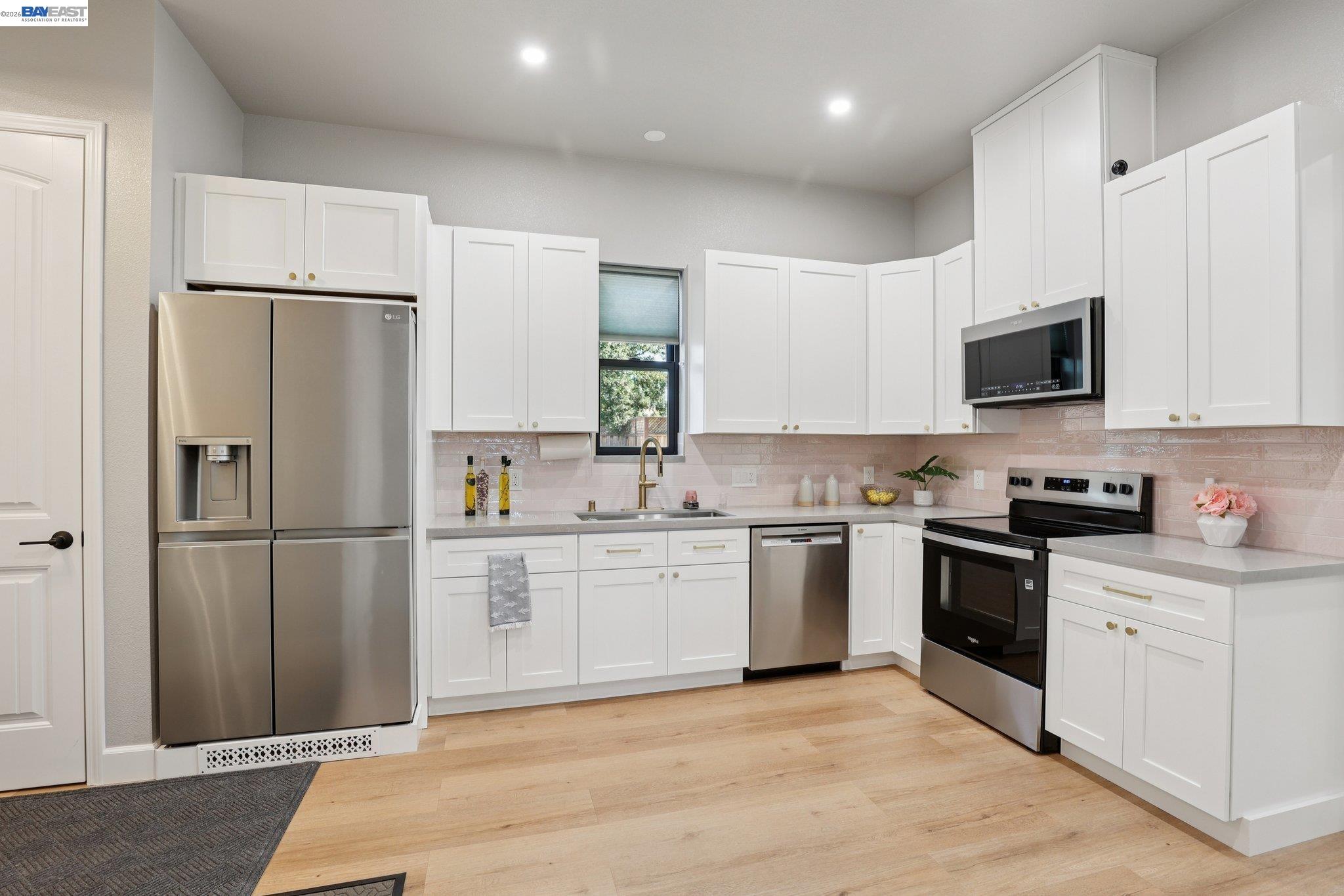 Detail Gallery Image 31 of 53 For 2633 Regent Rd, Livermore,  CA 94550 - 5 Beds | 3/1 Baths