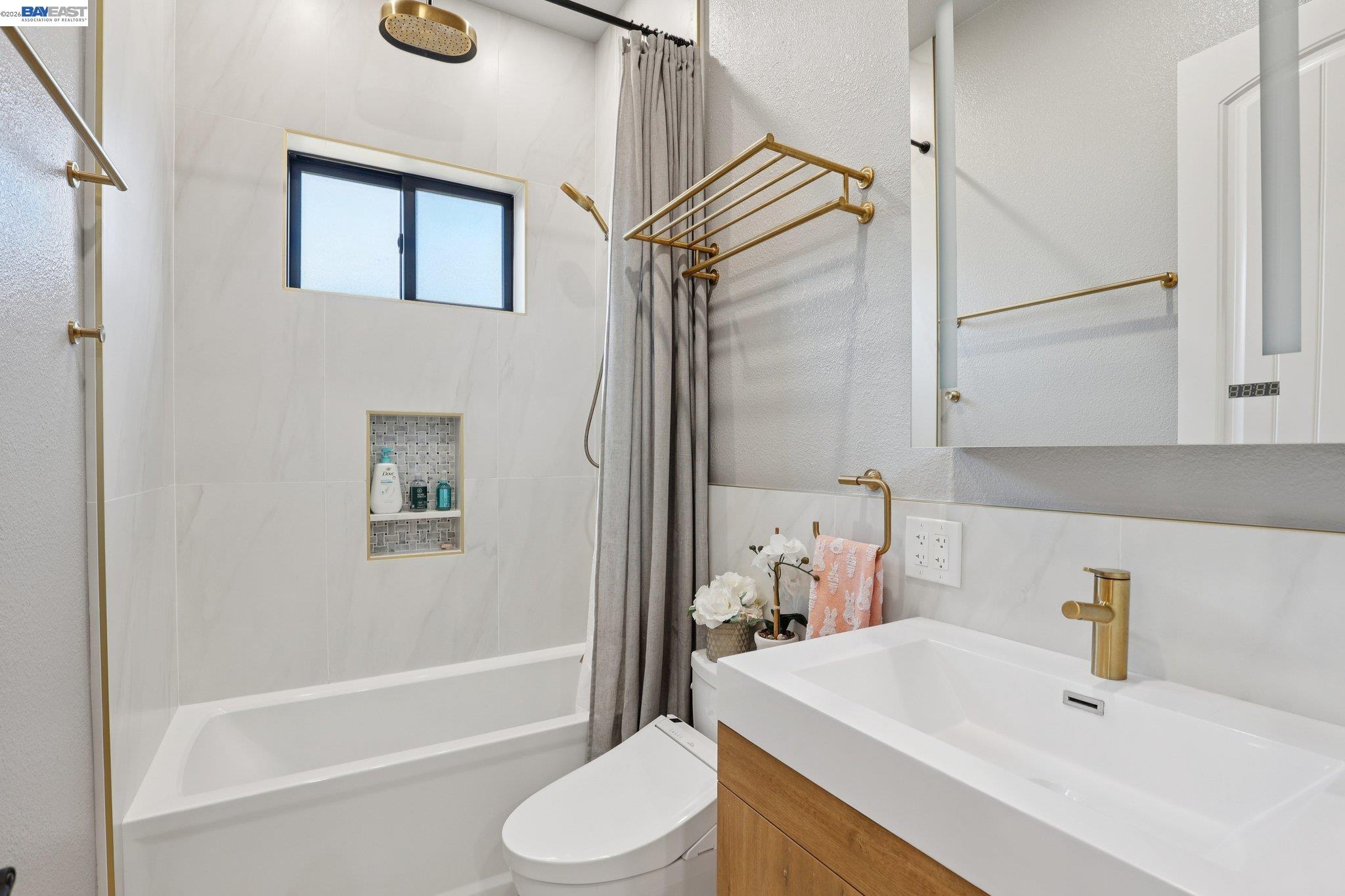 Detail Gallery Image 33 of 53 For 2633 Regent Rd, Livermore,  CA 94550 - 5 Beds | 3/1 Baths