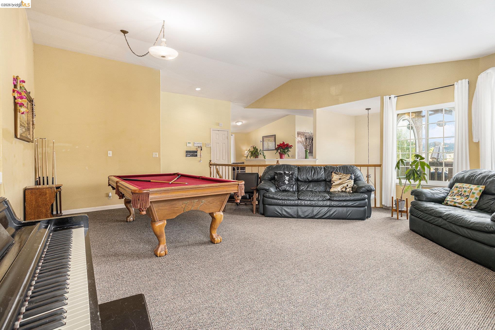 Detail Gallery Image 5 of 22 For 5490 Lenora Rd, Richmond,  CA 94803 - 4 Beds | 3 Baths