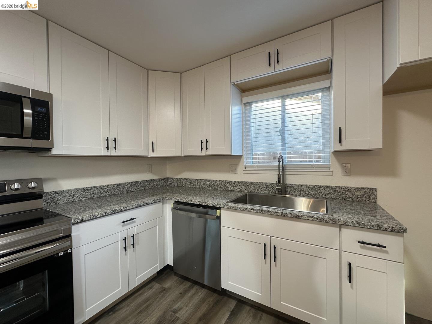 Detail Gallery Image 8 of 27 For 431 Montana Ave, Turlock,  CA 95380 - 3 Beds | 2 Baths