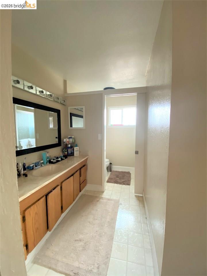 Detail Gallery Image 11 of 16 For 235 Donegal Way, Martinez,  CA 94553 - 3 Beds | 2 Baths