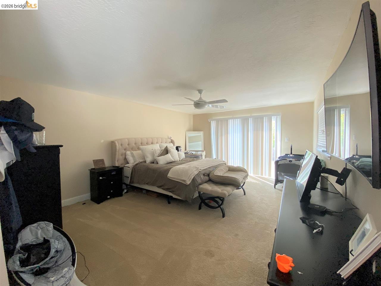 Detail Gallery Image 5 of 16 For 235 Donegal Way, Martinez,  CA 94553 - 3 Beds | 2 Baths