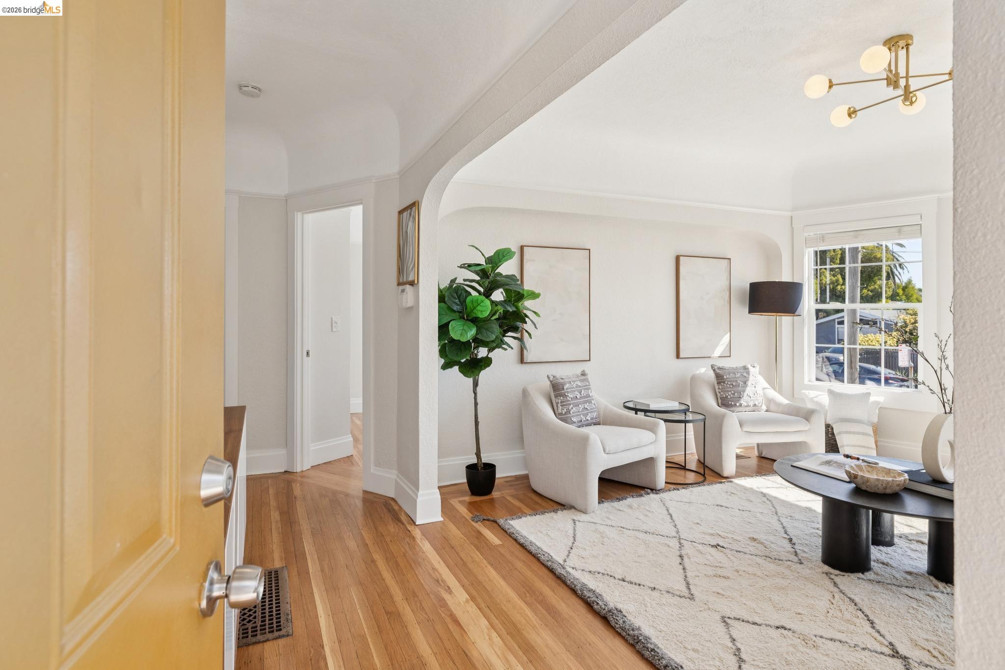 Detail Gallery Image 4 of 60 For 2161 48th Ave, Oakland,  CA 94601 - 2 Beds | 2/1 Baths