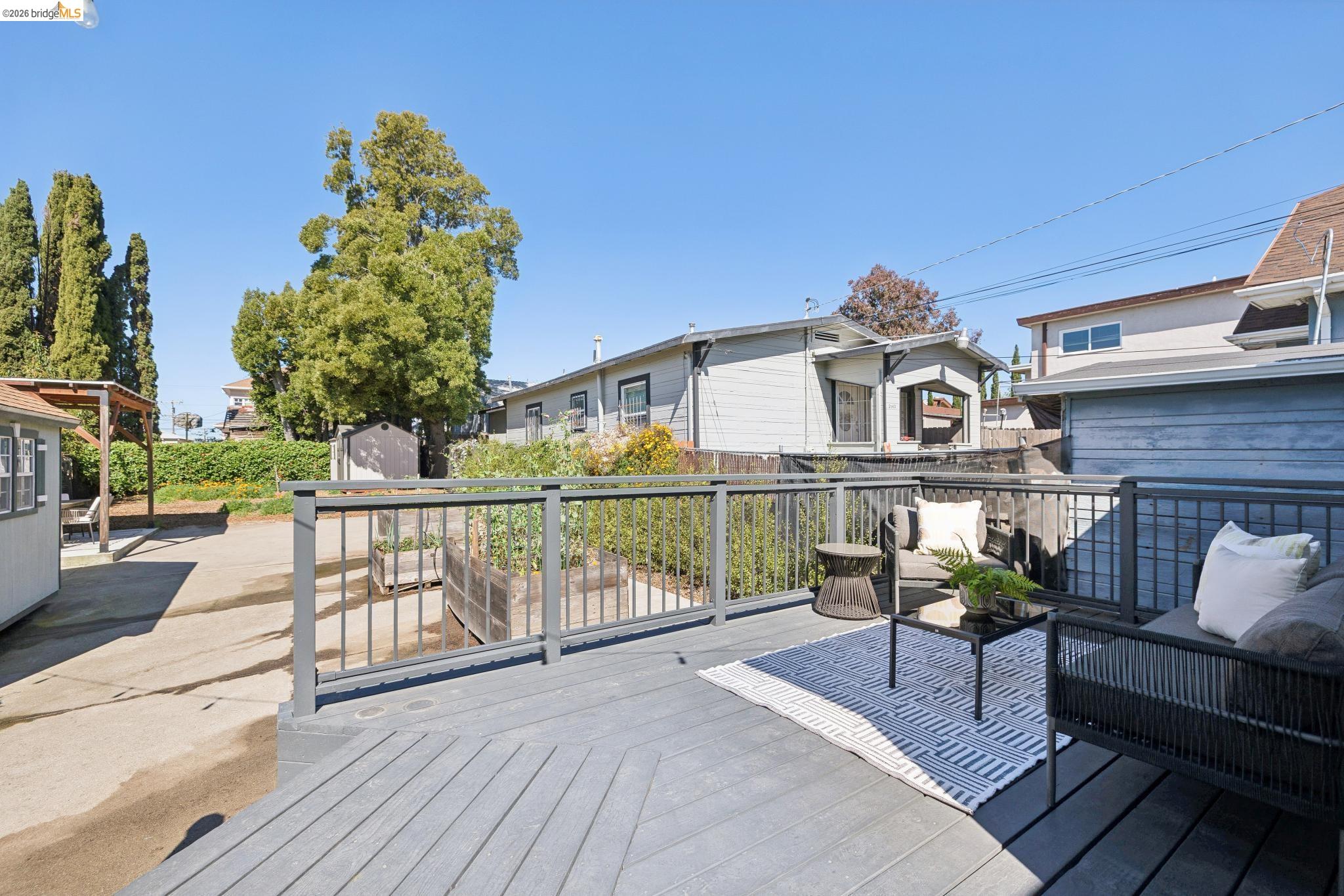 Detail Gallery Image 31 of 60 For 2161 48th Ave, Oakland,  CA 94601 - 2 Beds | 2/1 Baths