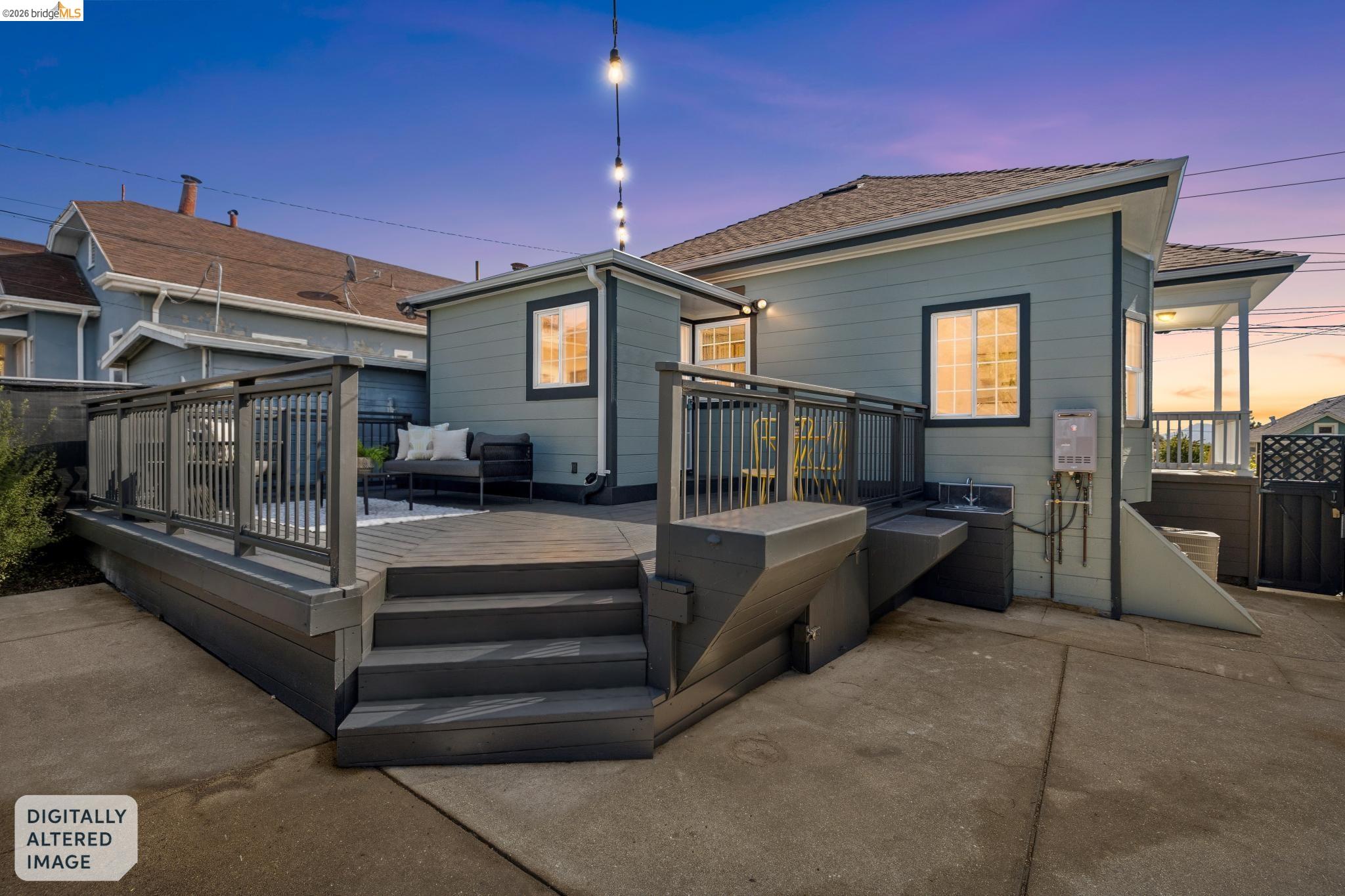 Detail Gallery Image 32 of 60 For 2161 48th Ave, Oakland,  CA 94601 - 2 Beds | 2/1 Baths