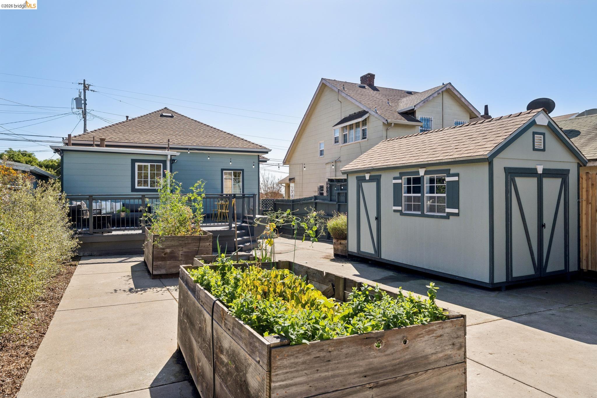 Detail Gallery Image 43 of 60 For 2161 48th Ave, Oakland,  CA 94601 - 2 Beds | 2/1 Baths