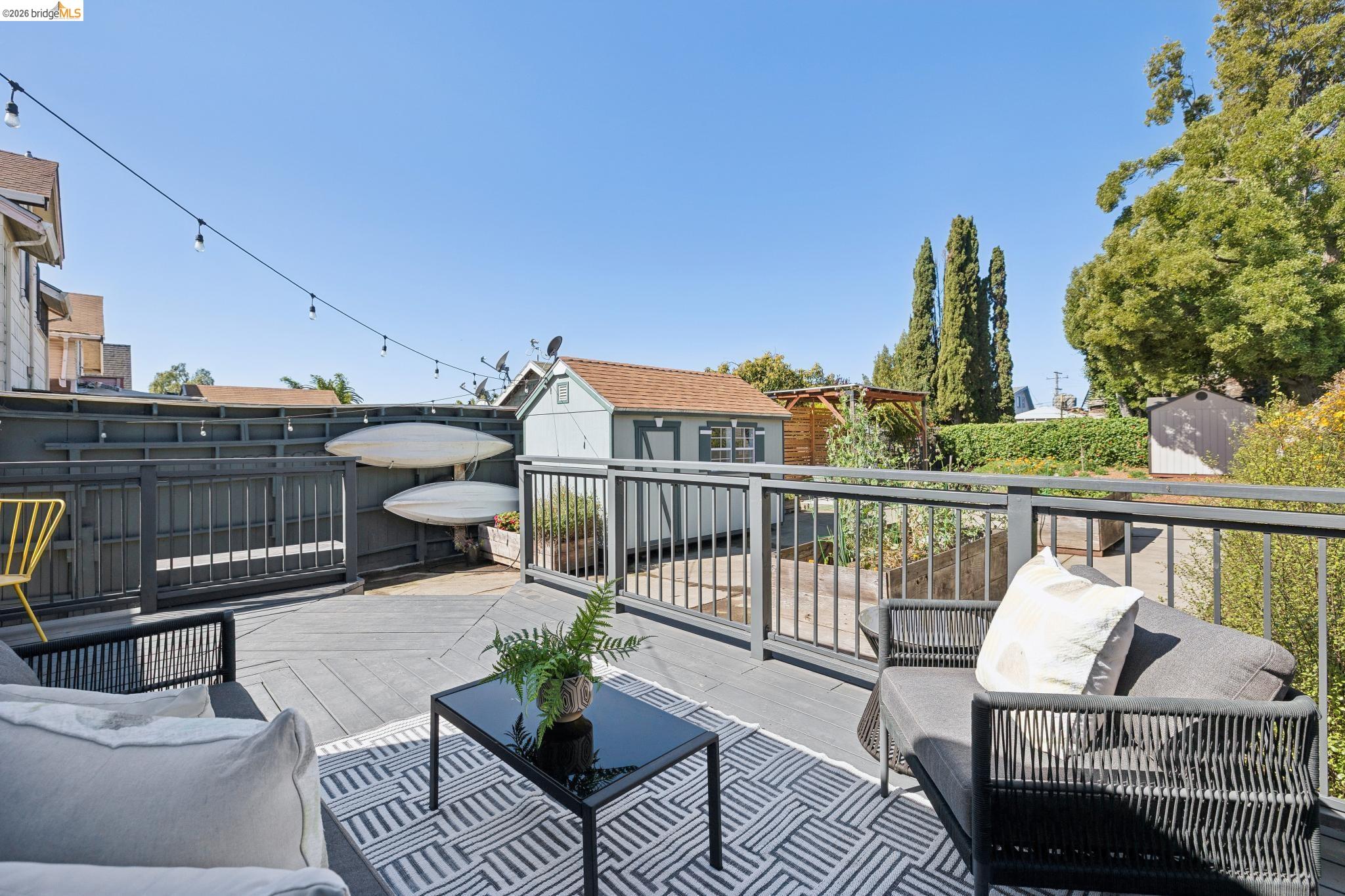 Detail Gallery Image 47 of 60 For 2161 48th Ave, Oakland,  CA 94601 - 2 Beds | 2/1 Baths