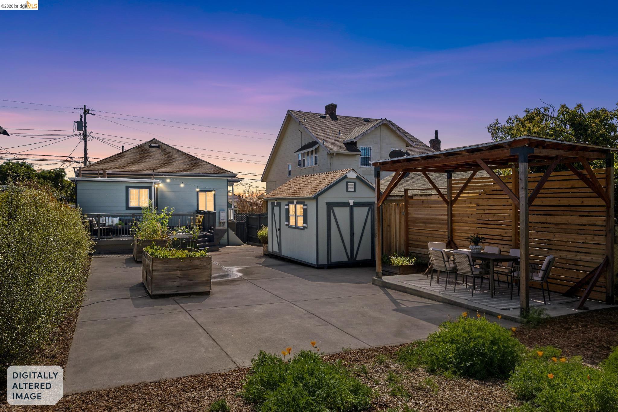 Detail Gallery Image 52 of 60 For 2161 48th Ave, Oakland,  CA 94601 - 2 Beds | 2/1 Baths