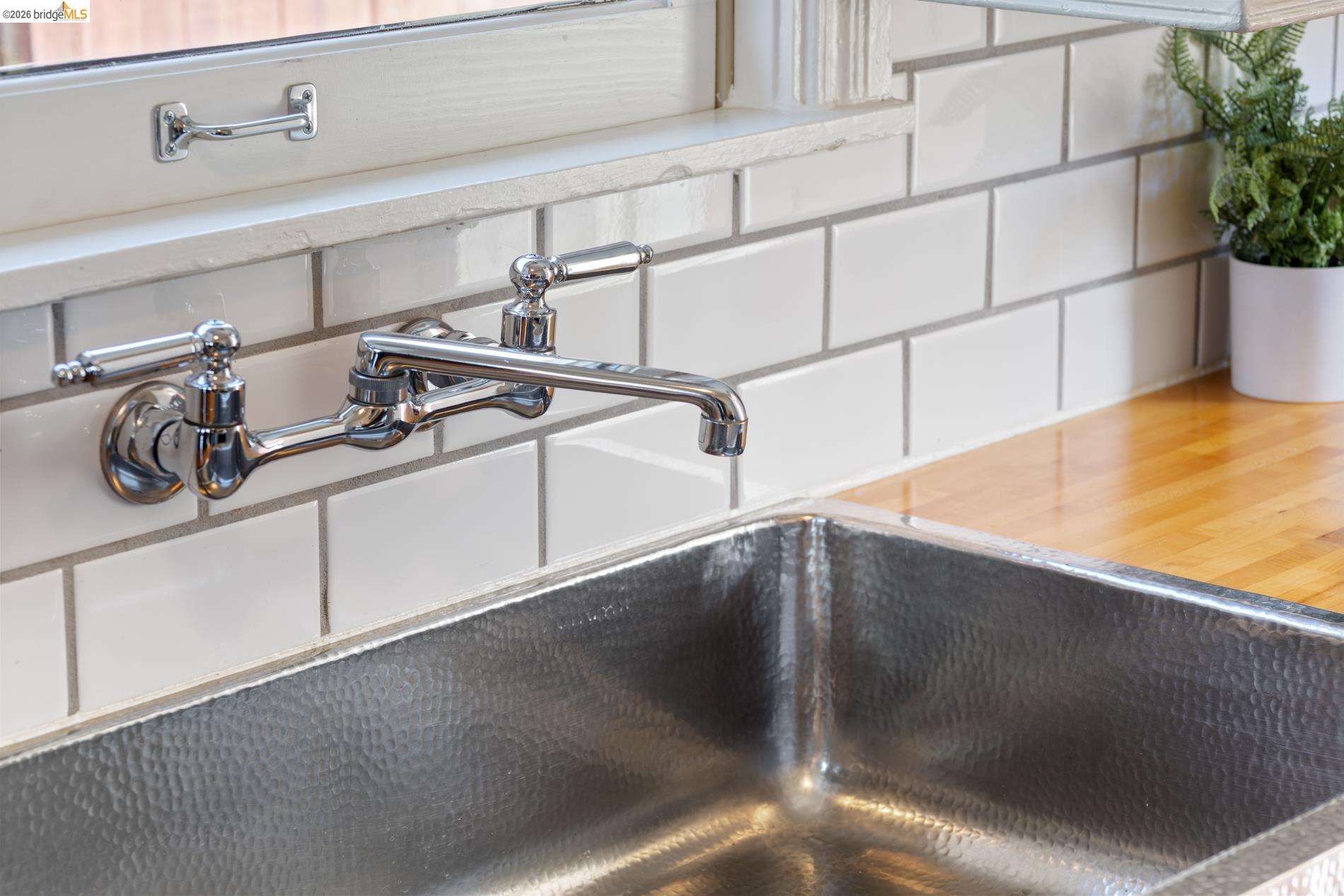 Detail Gallery Image 15 of 38 For 812 E 19th St, Oakland,  CA 94606 - 1 Beds | 1 Baths