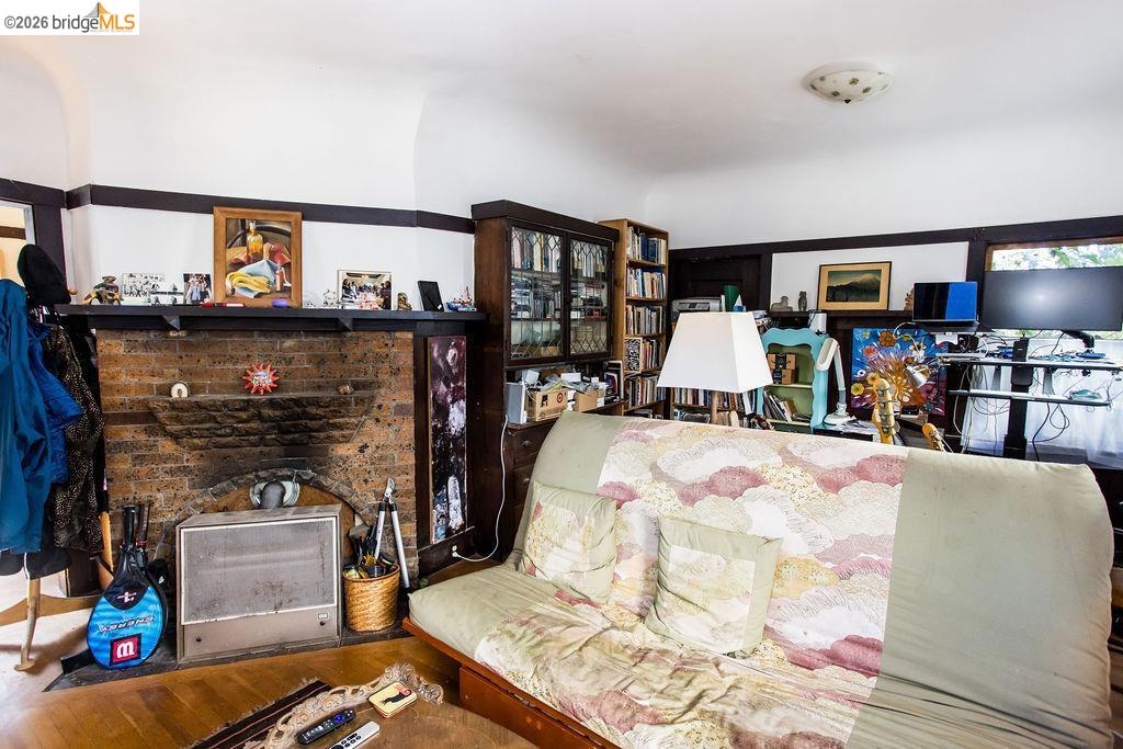 Detail Gallery Image 18 of 47 For 219 John St, Oakland,  CA 94611 - – Beds | – Baths