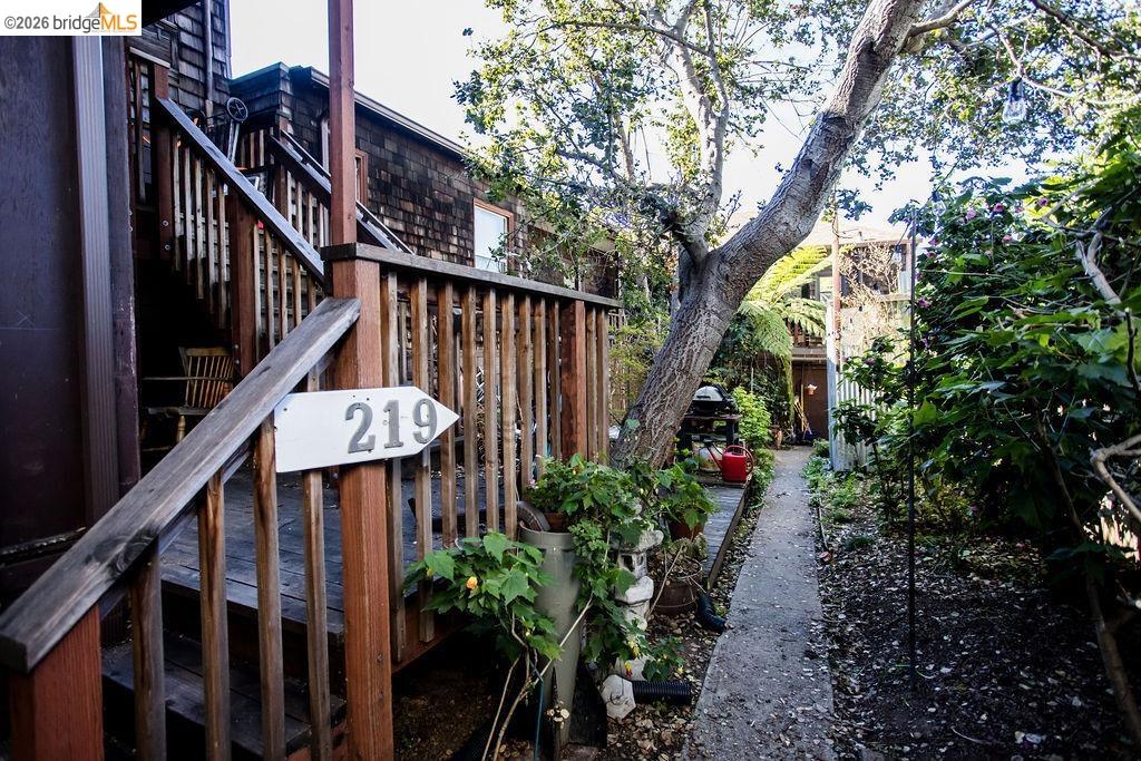 Detail Gallery Image 28 of 47 For 219 John St, Oakland,  CA 94611 - – Beds | – Baths
