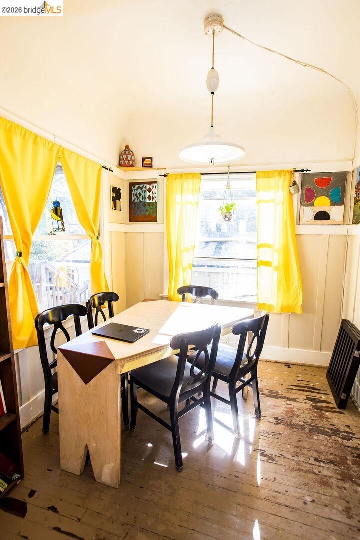 Detail Gallery Image 9 of 47 For 219 John St, Oakland,  CA 94611 - – Beds | – Baths