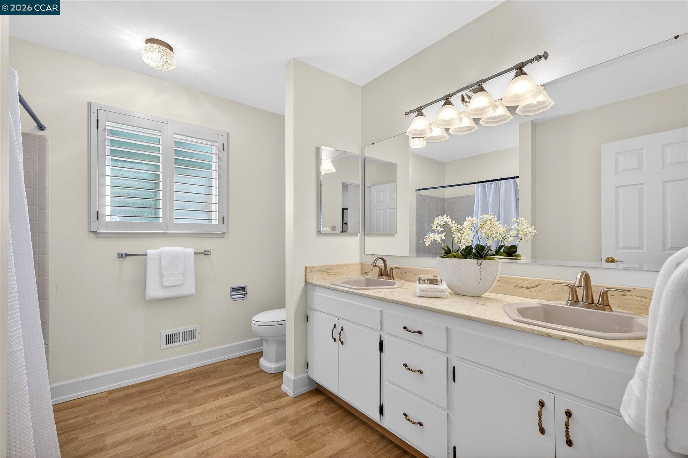 Detail Gallery Image 23 of 31 For 2304 Belford Dr, Walnut Creek,  CA 94598 - 3 Beds | 2/1 Baths