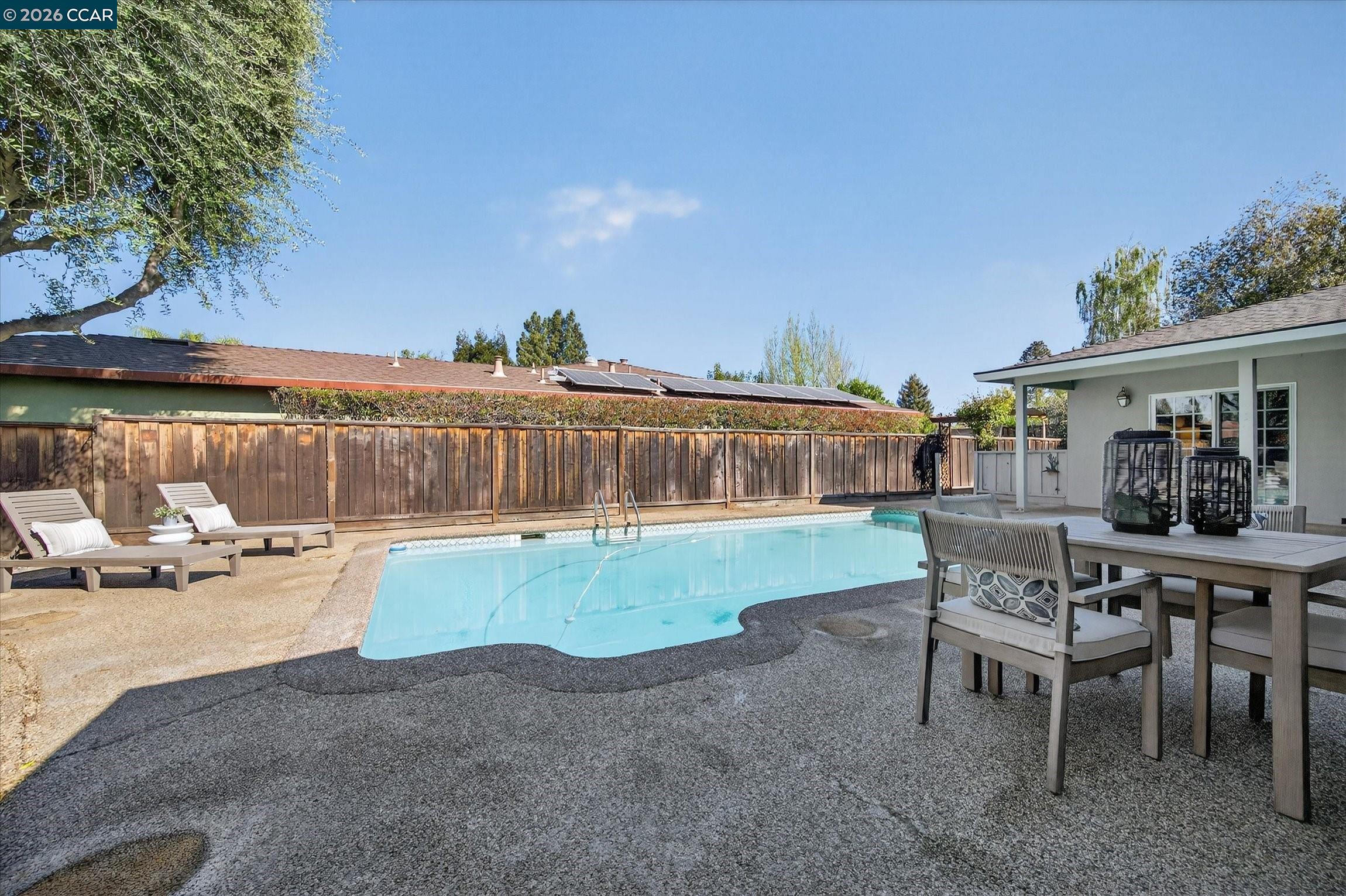 Detail Gallery Image 24 of 31 For 2304 Belford Dr, Walnut Creek,  CA 94598 - 3 Beds | 2/1 Baths