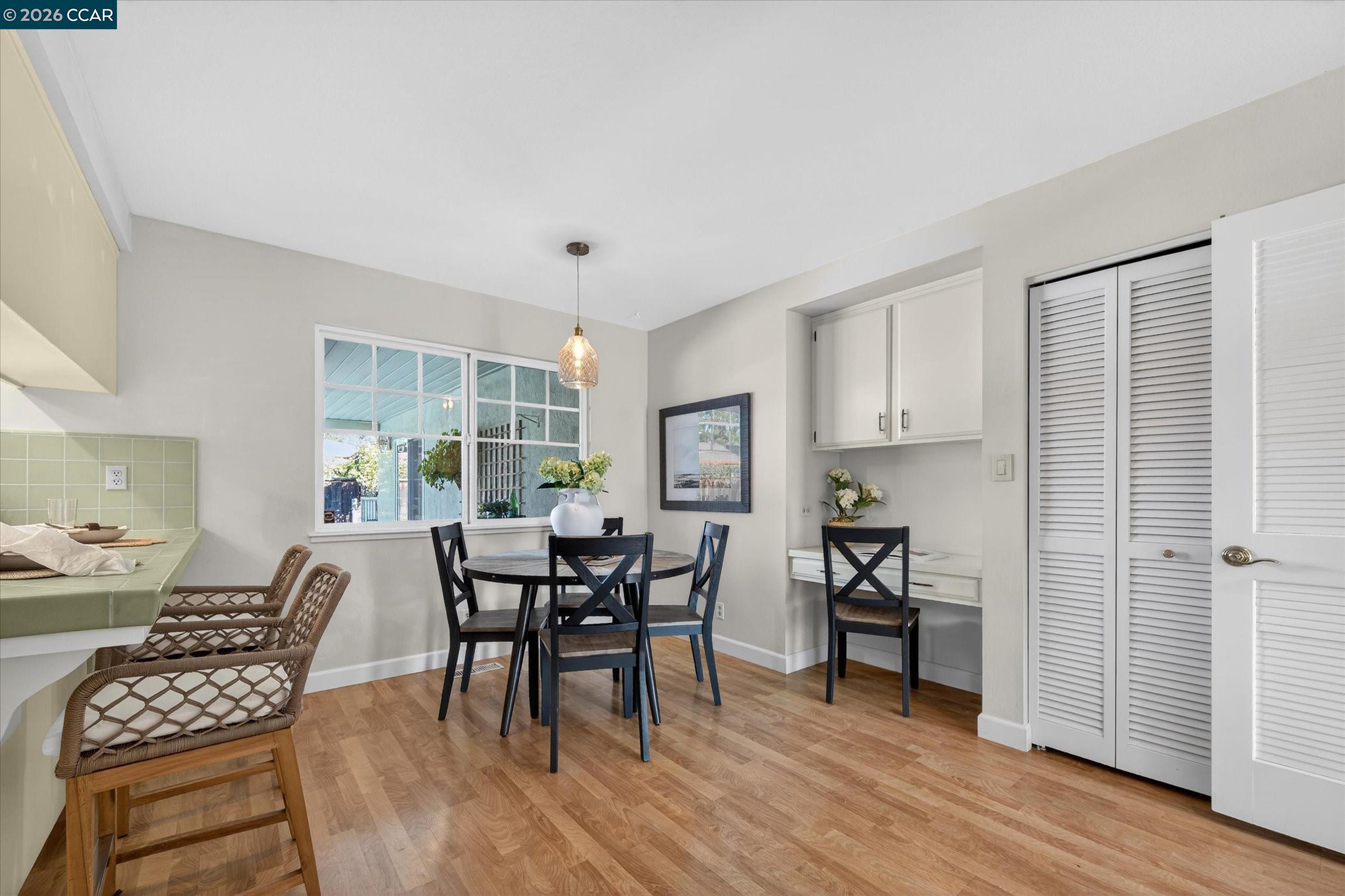Detail Gallery Image 9 of 31 For 2304 Belford Dr, Walnut Creek,  CA 94598 - 3 Beds | 2/1 Baths