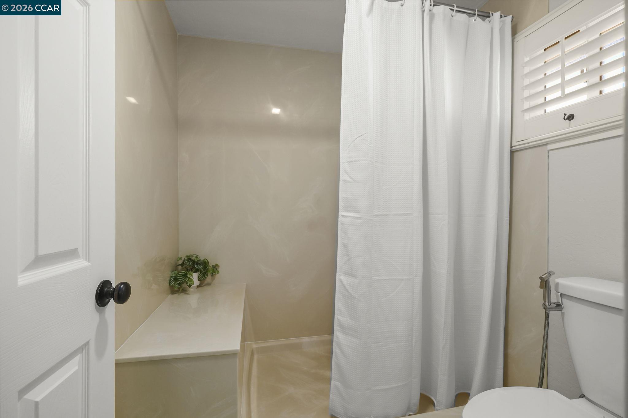 Detail Gallery Image 20 of 42 For 4151 Storey Lane, Concord,  CA 94518 - 4 Beds | 2/1 Baths