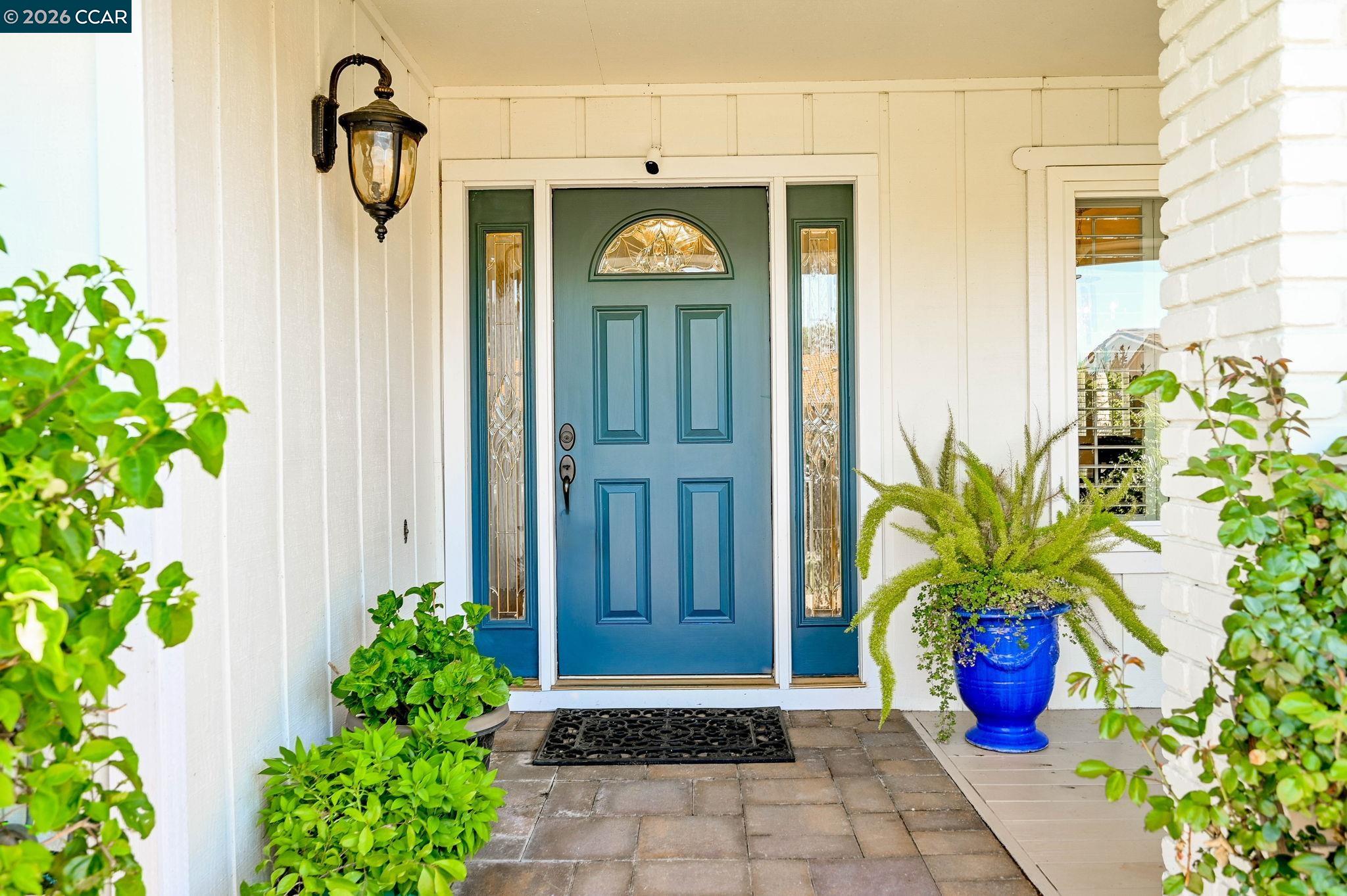 Detail Gallery Image 3 of 42 For 4151 Storey Lane, Concord,  CA 94518 - 4 Beds | 2/1 Baths