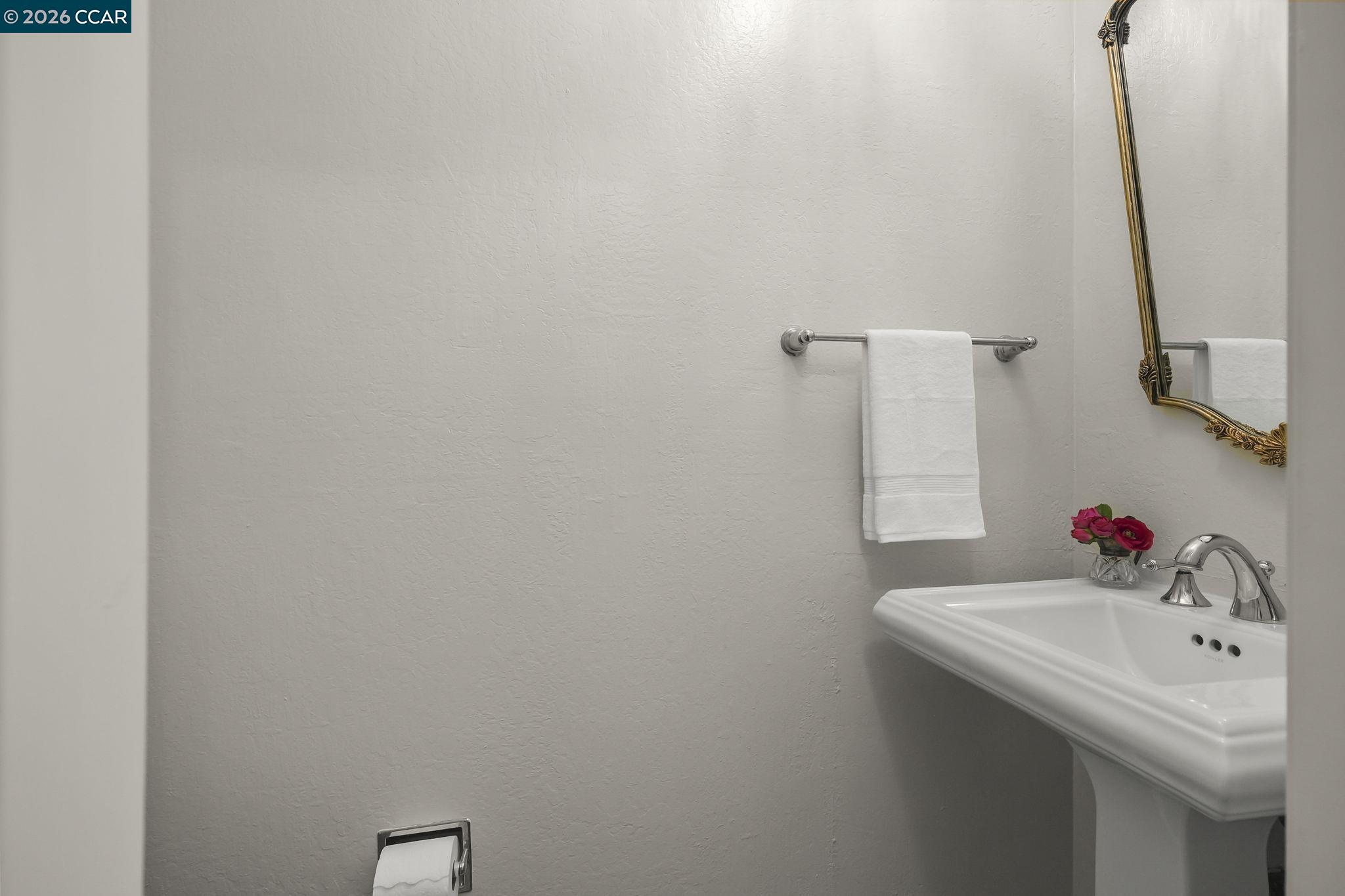 Detail Gallery Image 23 of 42 For 4151 Storey Lane, Concord,  CA 94518 - 4 Beds | 2/1 Baths