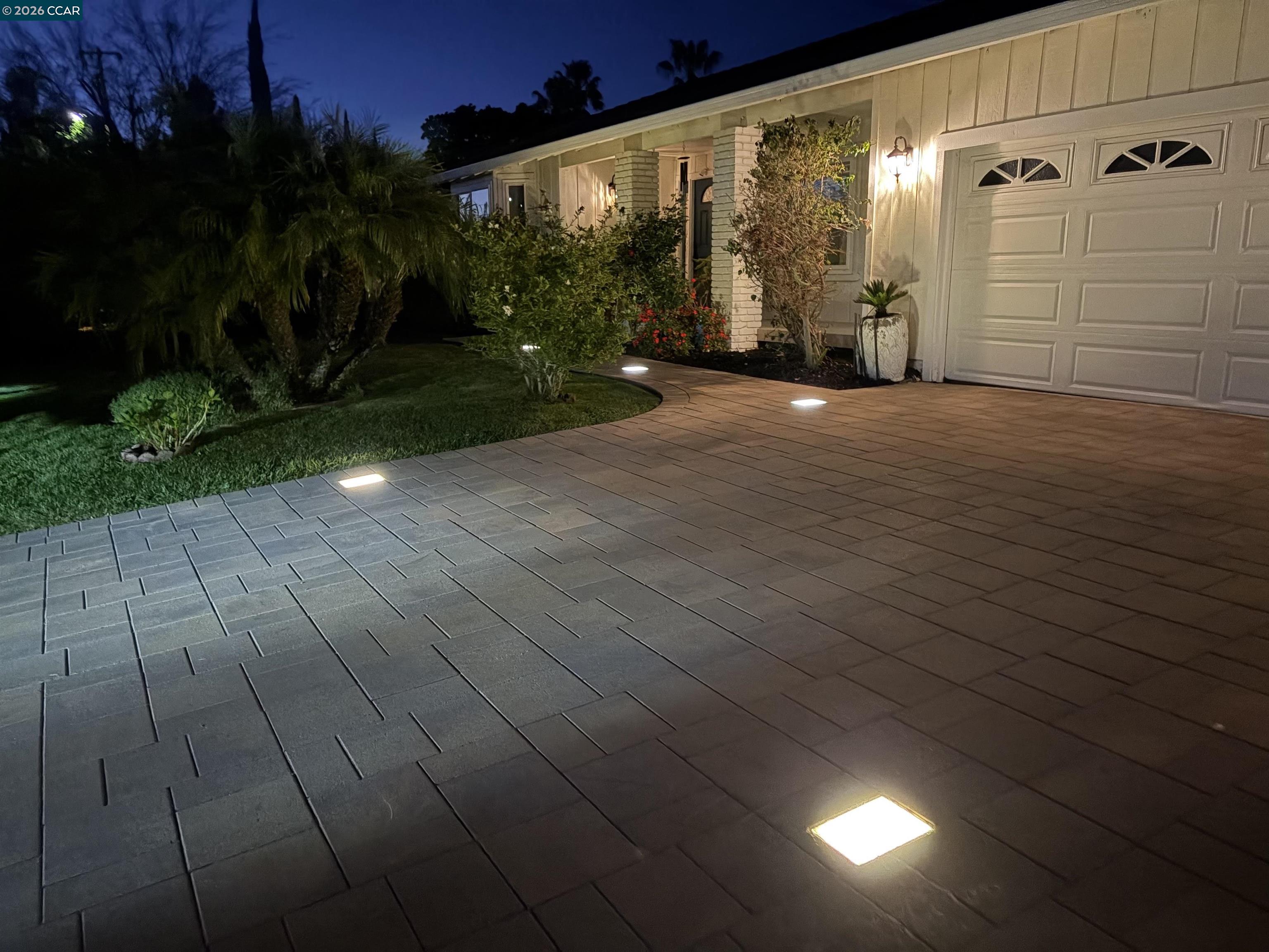 Detail Gallery Image 5 of 42 For 4151 Storey Lane, Concord,  CA 94518 - 4 Beds | 2/1 Baths