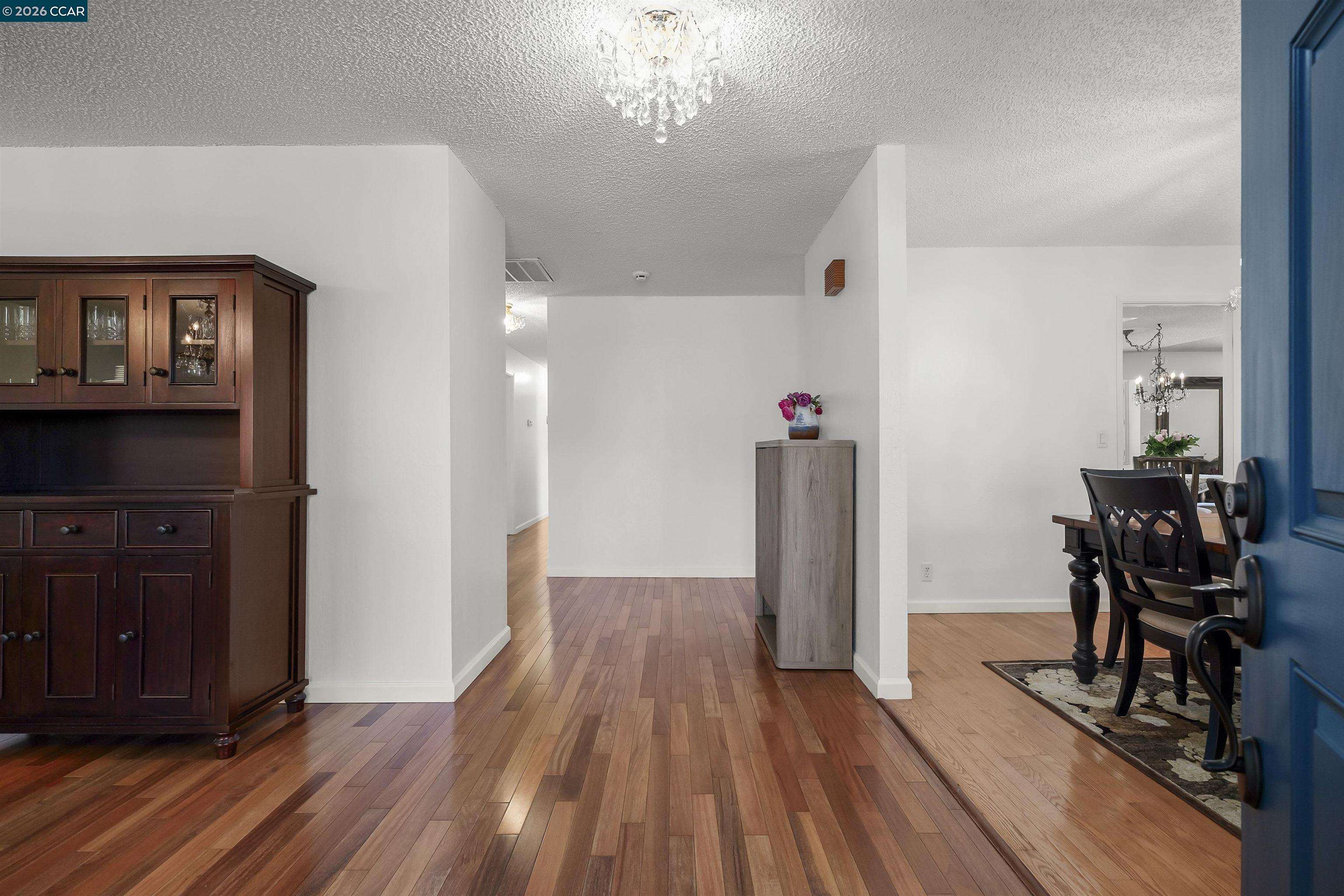 Detail Gallery Image 6 of 42 For 4151 Storey Lane, Concord,  CA 94518 - 4 Beds | 2/1 Baths