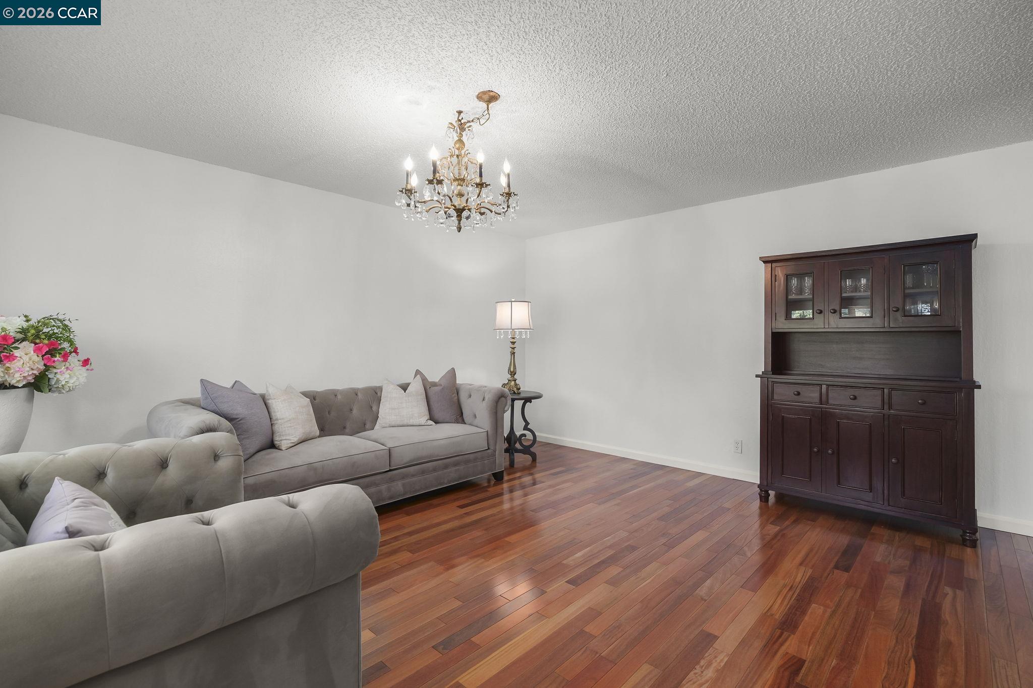 Detail Gallery Image 9 of 42 For 4151 Storey Lane, Concord,  CA 94518 - 4 Beds | 2/1 Baths