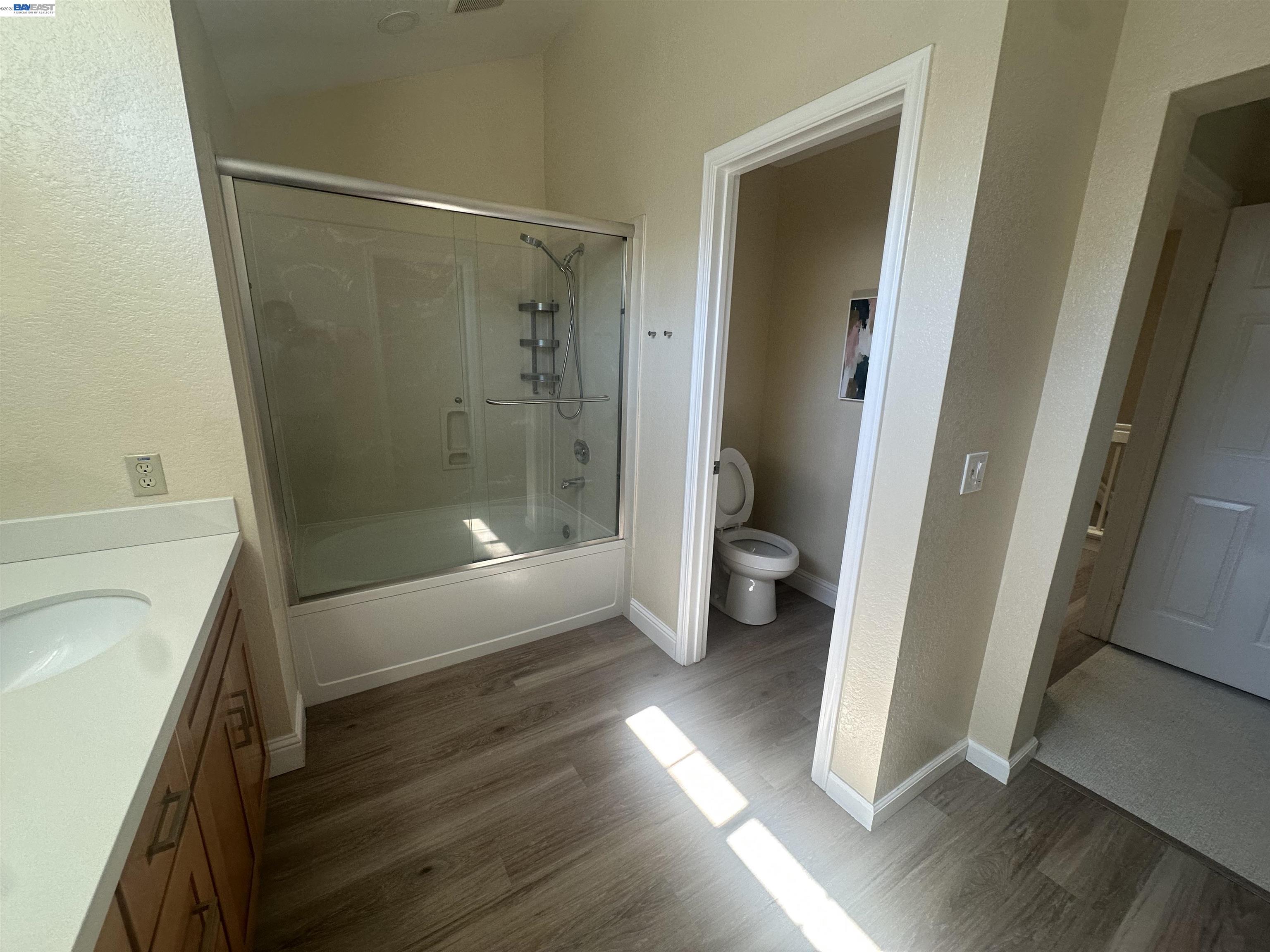 Photo #20: 41127792 Listing: Photo #20