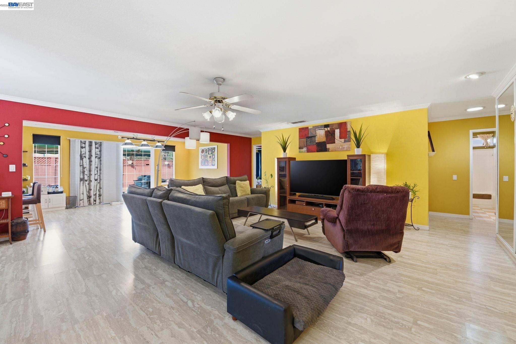 Detail Gallery Image 11 of 44 For 4541 Darcelle Dr, Union City,  CA 94587 - 5 Beds | 3 Baths