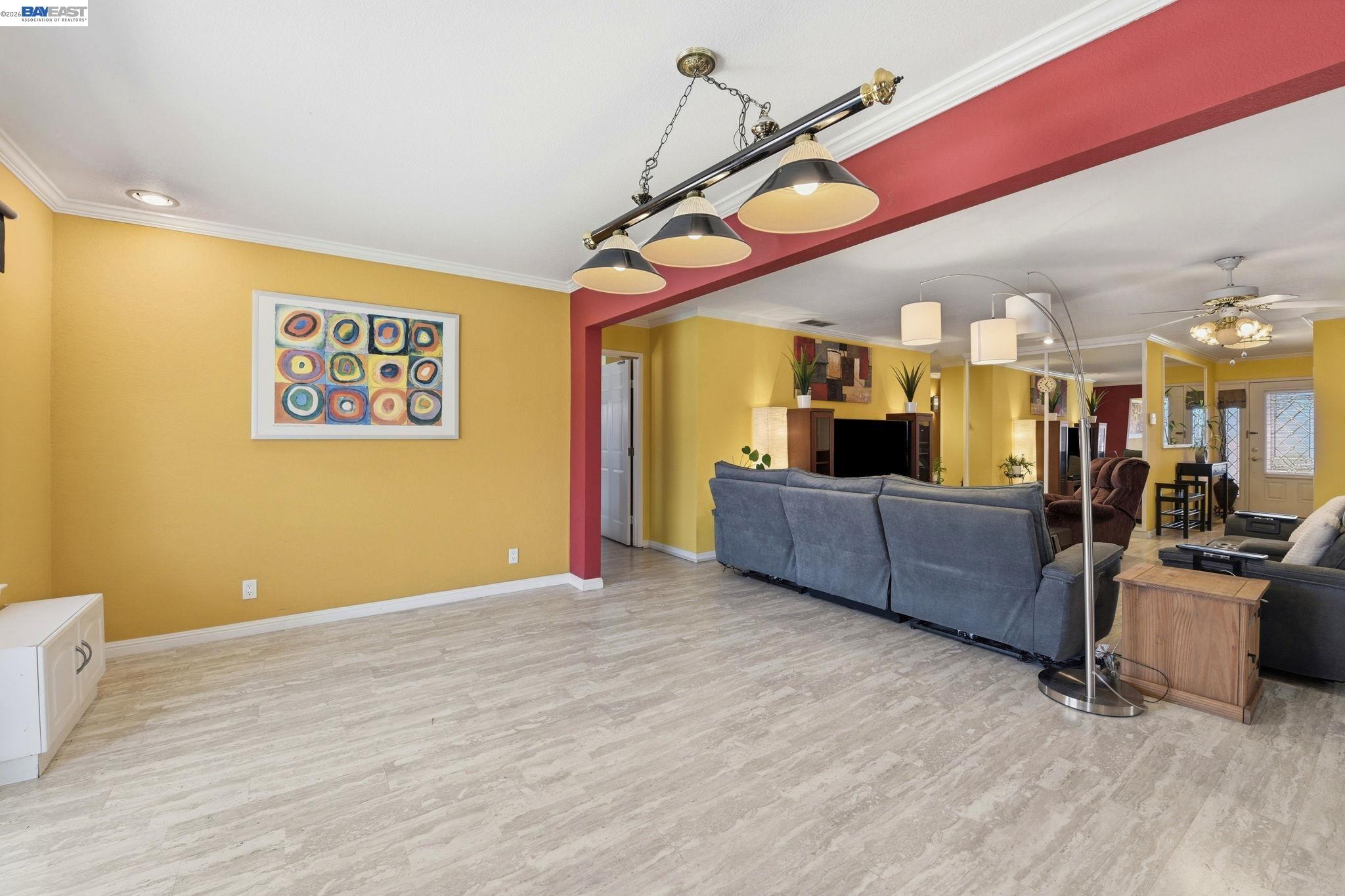 Detail Gallery Image 12 of 44 For 4541 Darcelle Dr, Union City,  CA 94587 - 5 Beds | 3 Baths