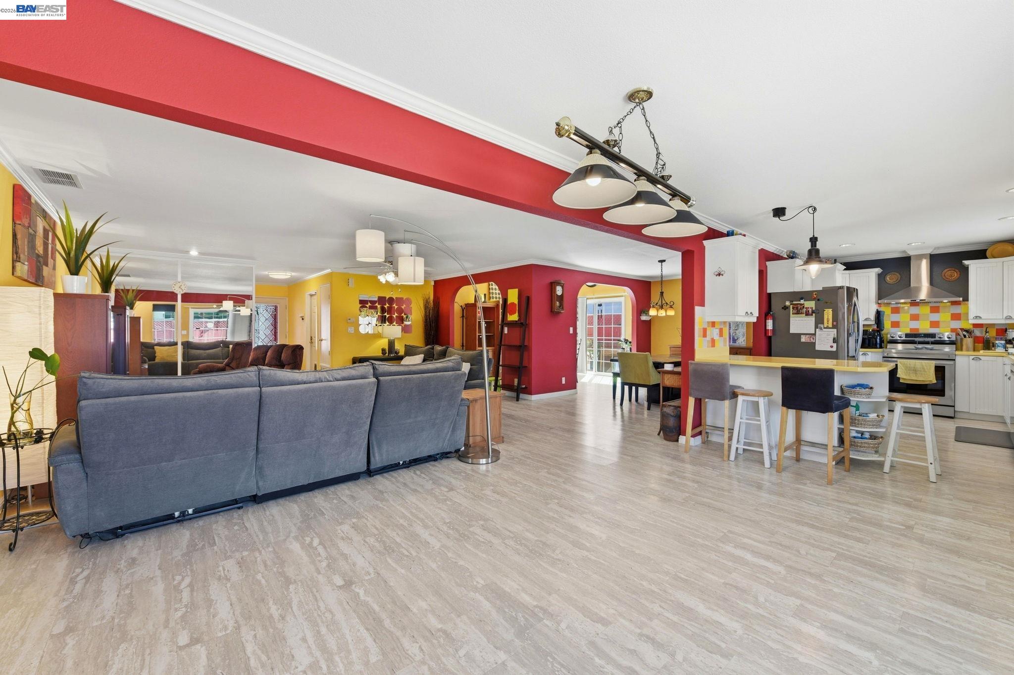 Detail Gallery Image 14 of 44 For 4541 Darcelle Dr, Union City,  CA 94587 - 5 Beds | 3 Baths