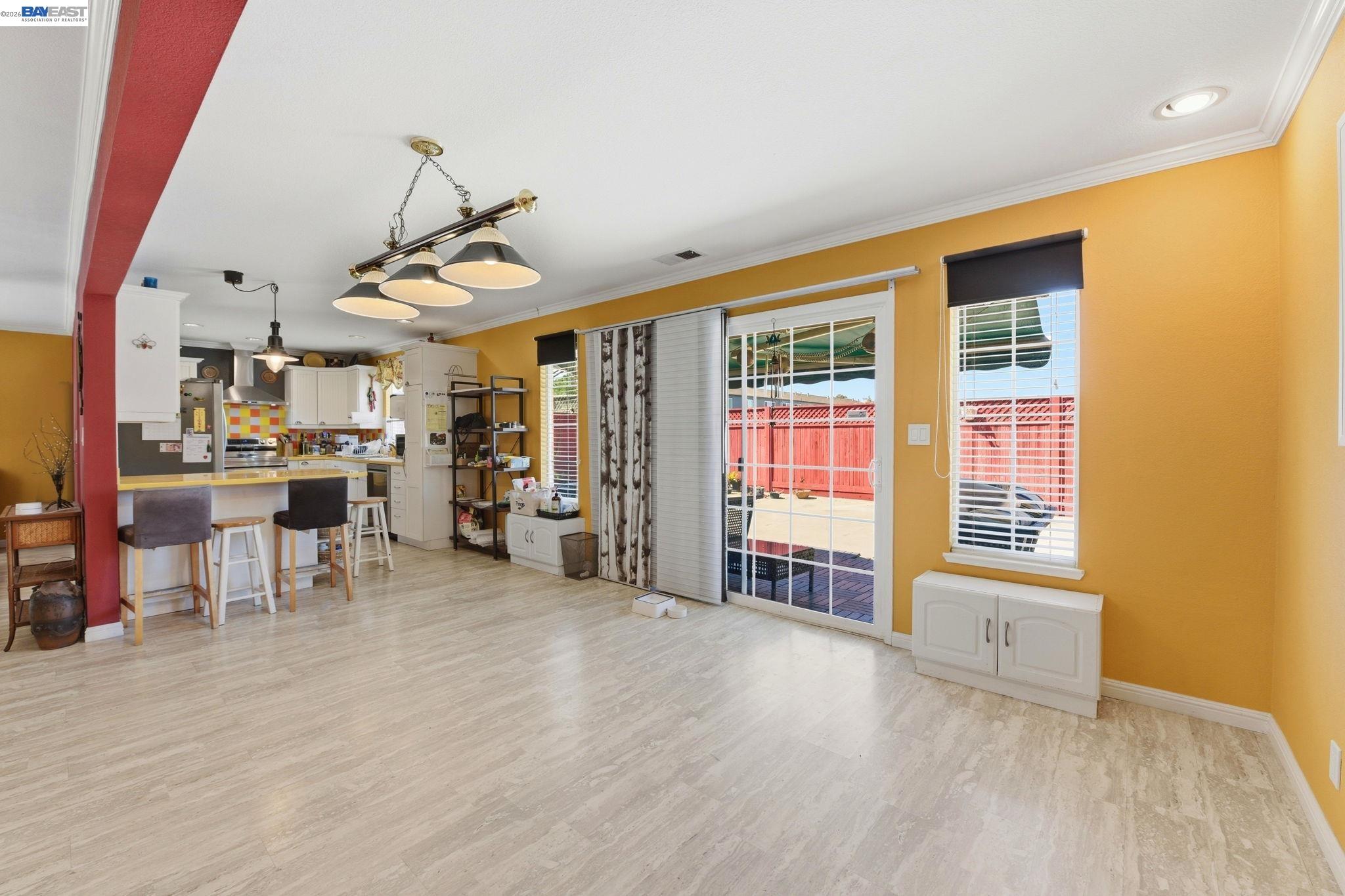 Detail Gallery Image 15 of 44 For 4541 Darcelle Dr, Union City,  CA 94587 - 5 Beds | 3 Baths