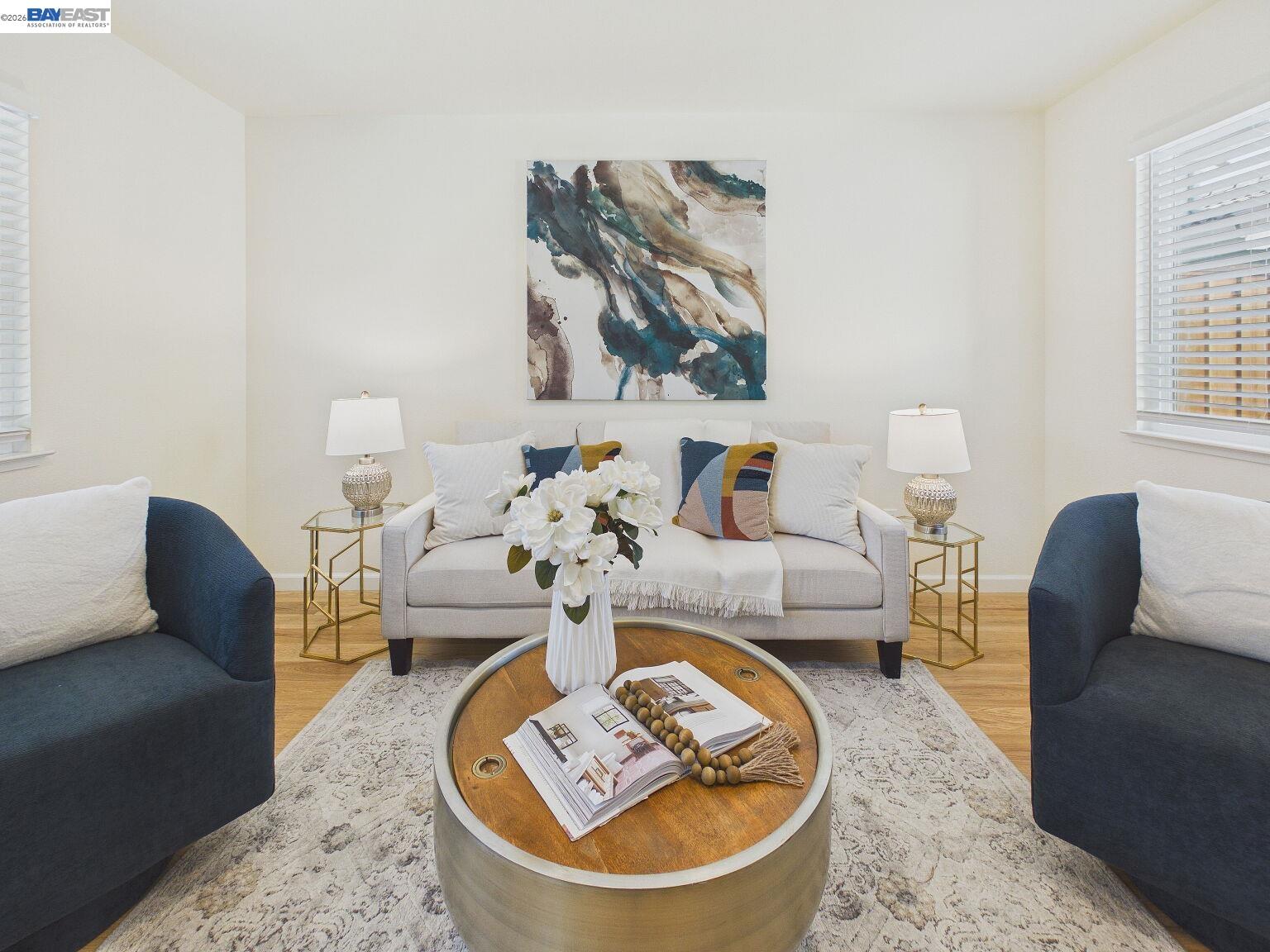 Photo #2: 41127796 Listing: Photo #2