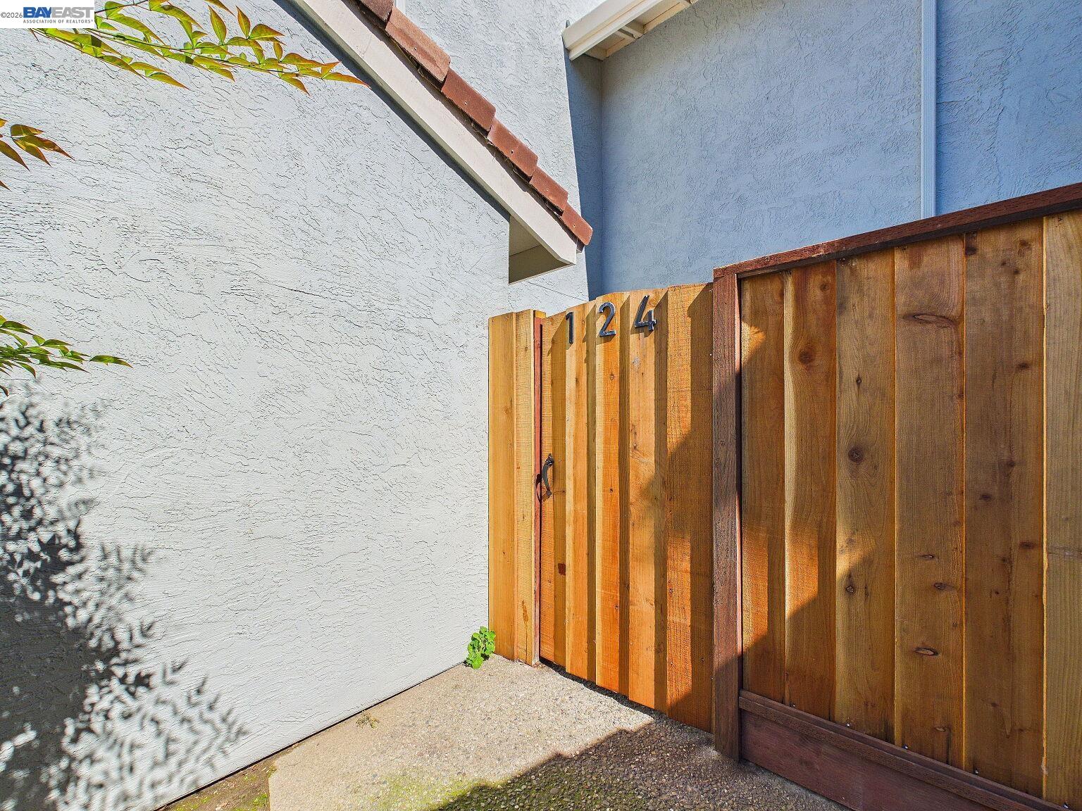 Detail Gallery Image 15 of 60 For 124 Westgate Cir, San Pablo,  CA 94806 - 2 Beds | 1/1 Baths