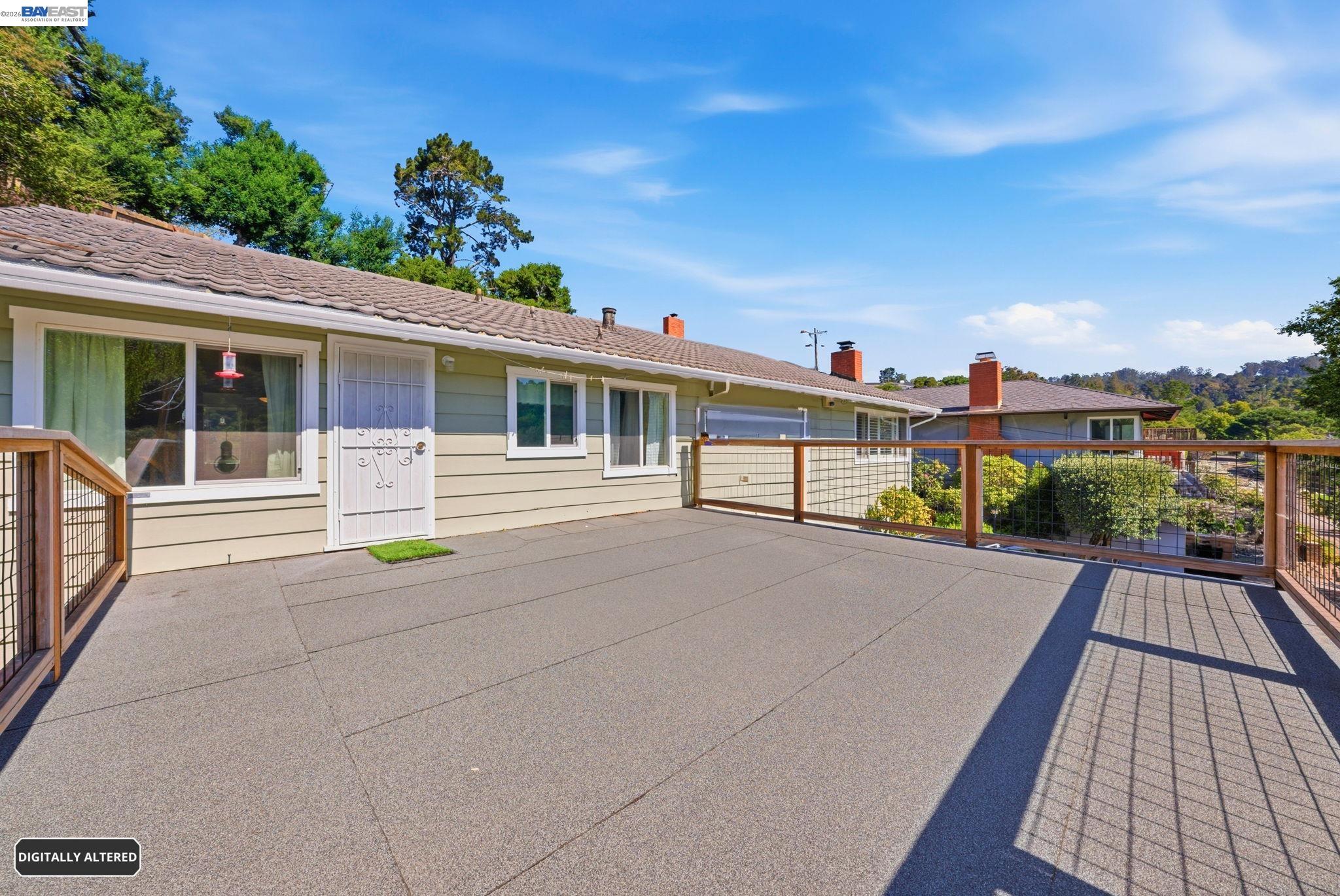 Detail Gallery Image 18 of 32 For 10000 Sigourney Ave, Oakland,  CA 94605 - 3 Beds | 2 Baths