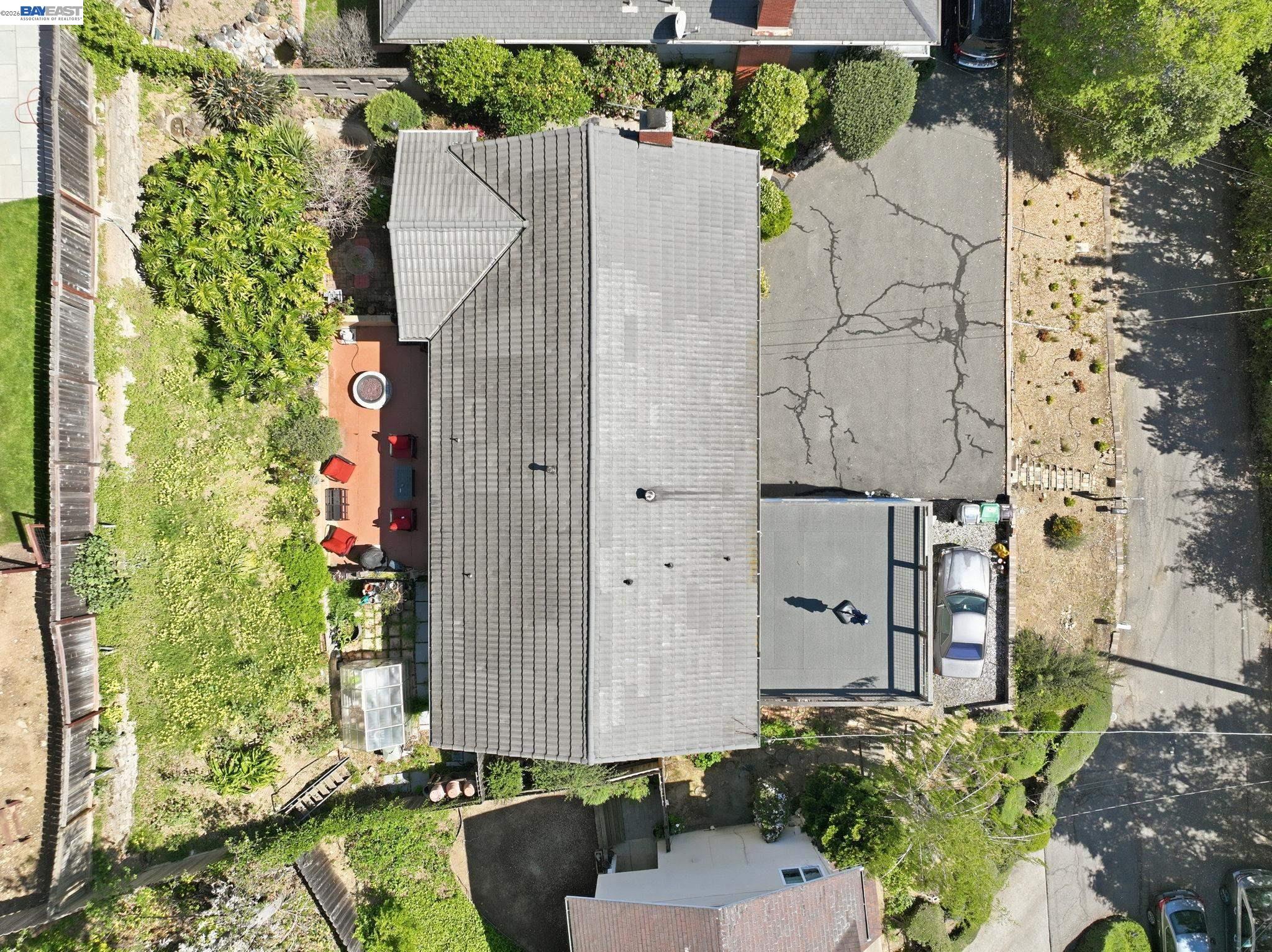 Detail Gallery Image 27 of 32 For 10000 Sigourney Ave, Oakland,  CA 94605 - 3 Beds | 2 Baths