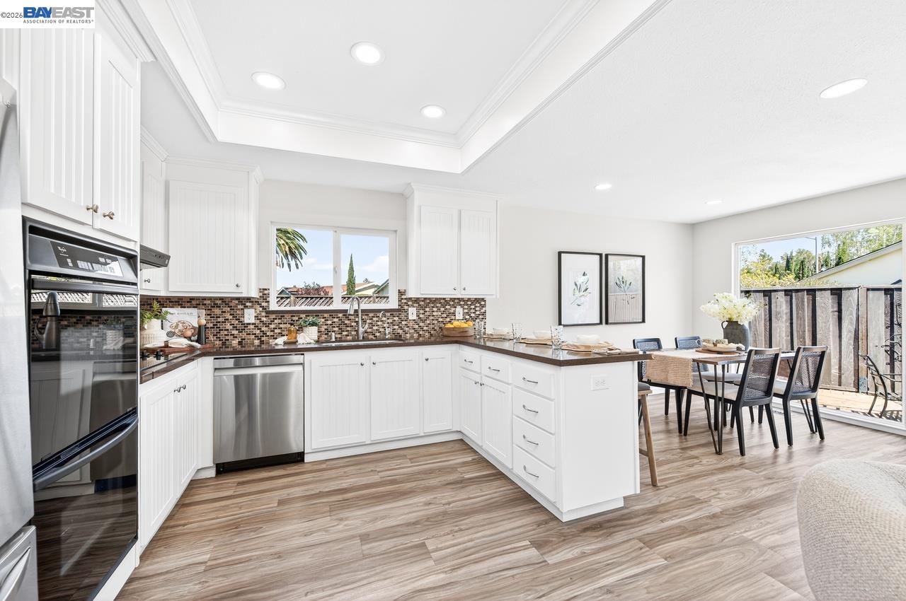 Detail Gallery Image 12 of 44 For 3921 Alma Ct, Pleasanton,  CA 94588 - 4 Beds | 2 Baths