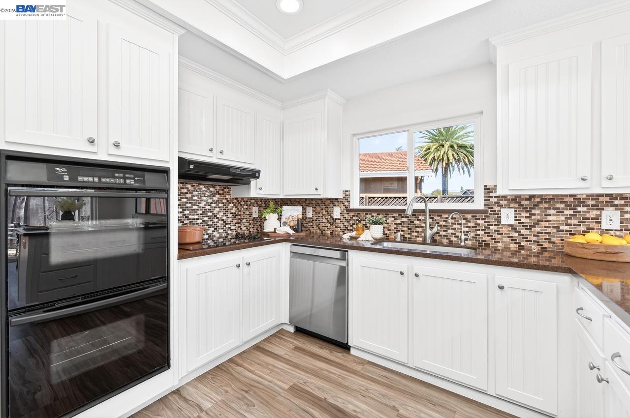 Detail Gallery Image 14 of 44 For 3921 Alma Ct, Pleasanton,  CA 94588 - 4 Beds | 2 Baths