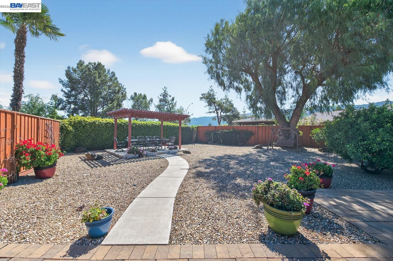 Detail Gallery Image 33 of 44 For 3921 Alma Ct, Pleasanton,  CA 94588 - 4 Beds | 2 Baths