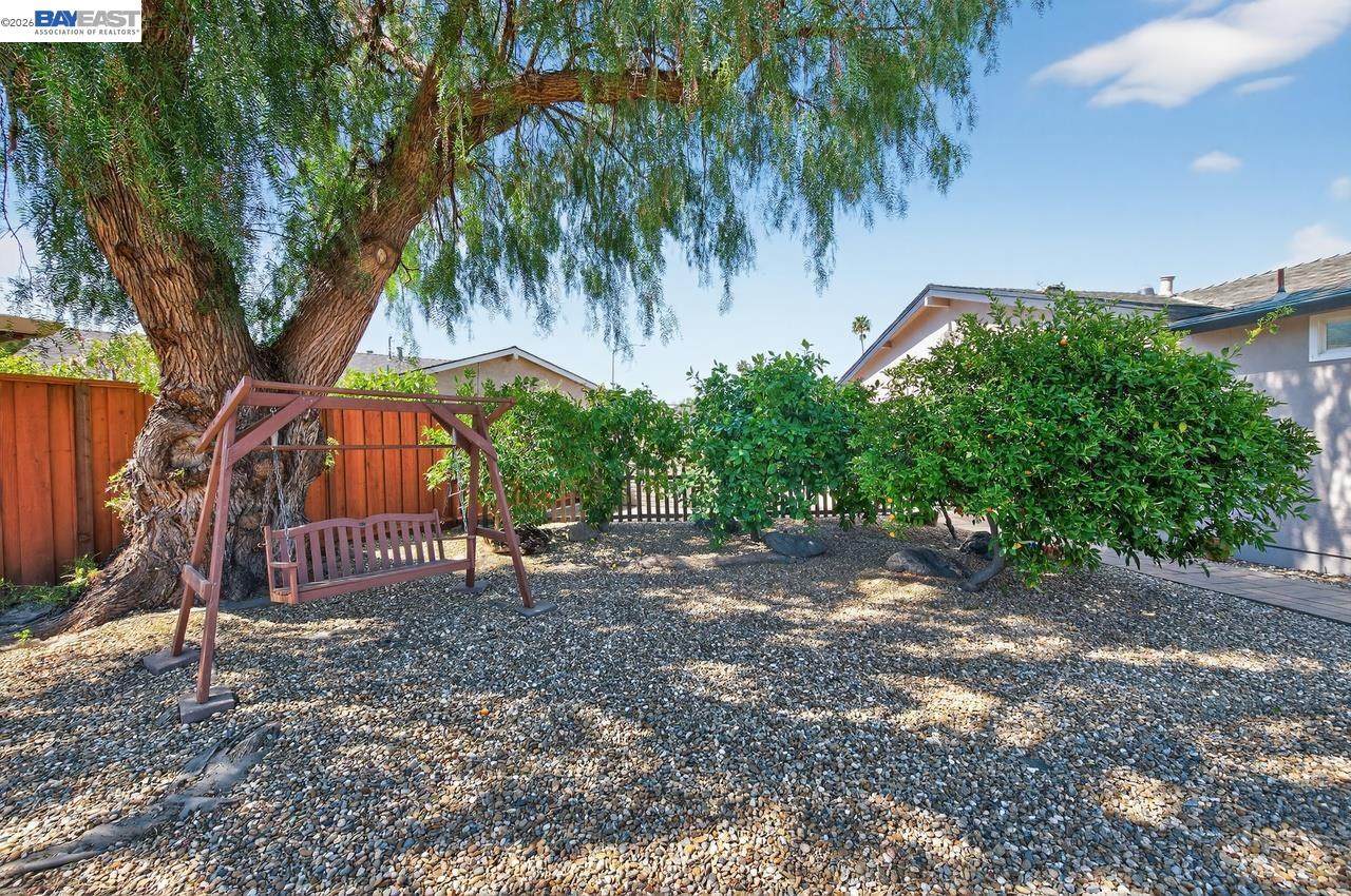 Detail Gallery Image 38 of 44 For 3921 Alma Ct, Pleasanton,  CA 94588 - 4 Beds | 2 Baths