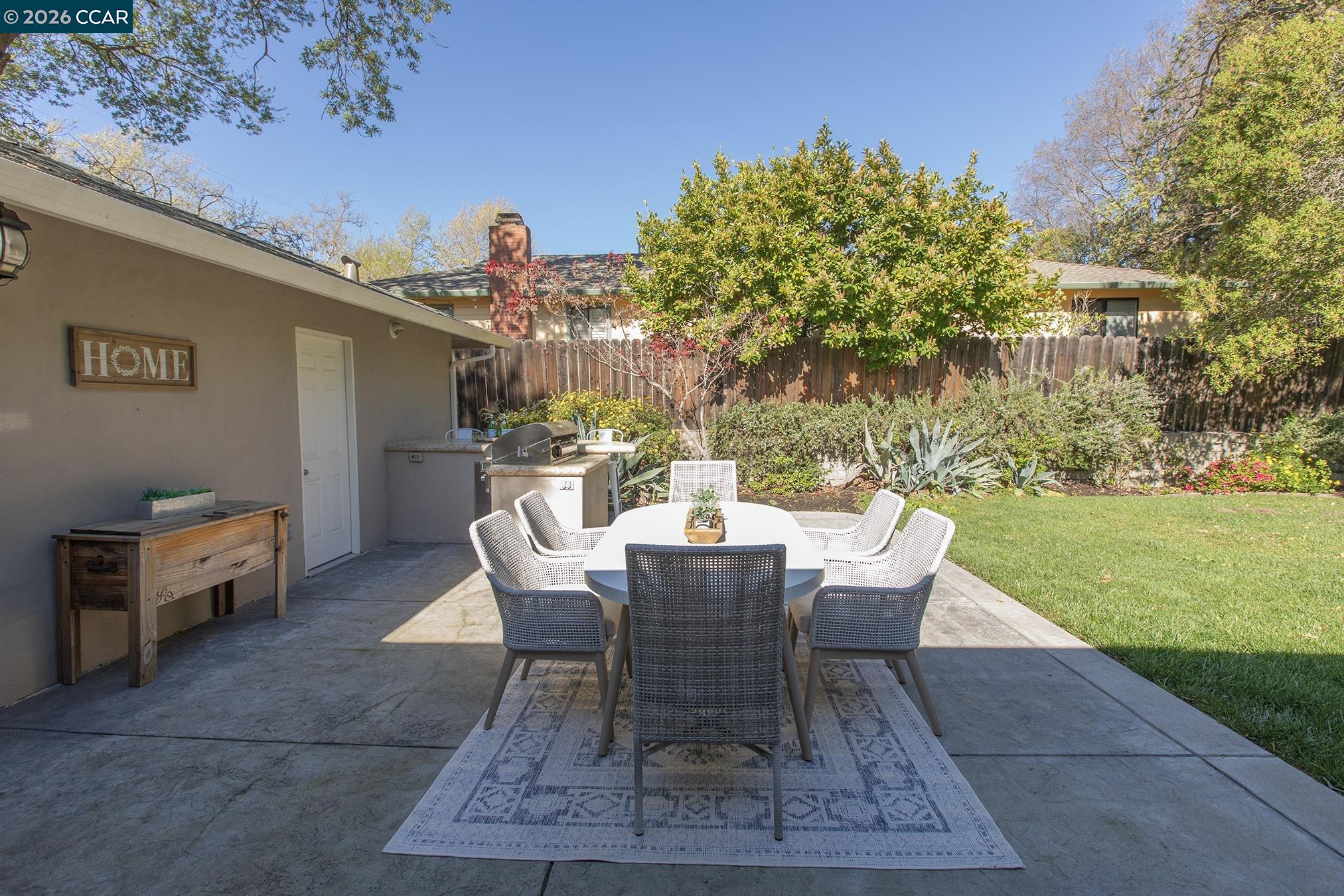 Detail Gallery Image 36 of 51 For 3300 Betty Ln, Lafayette,  CA 94549 - 4 Beds | 2 Baths