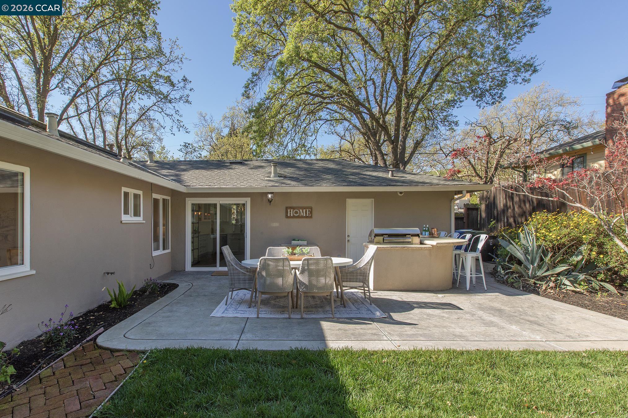 Detail Gallery Image 38 of 51 For 3300 Betty Ln, Lafayette,  CA 94549 - 4 Beds | 2 Baths