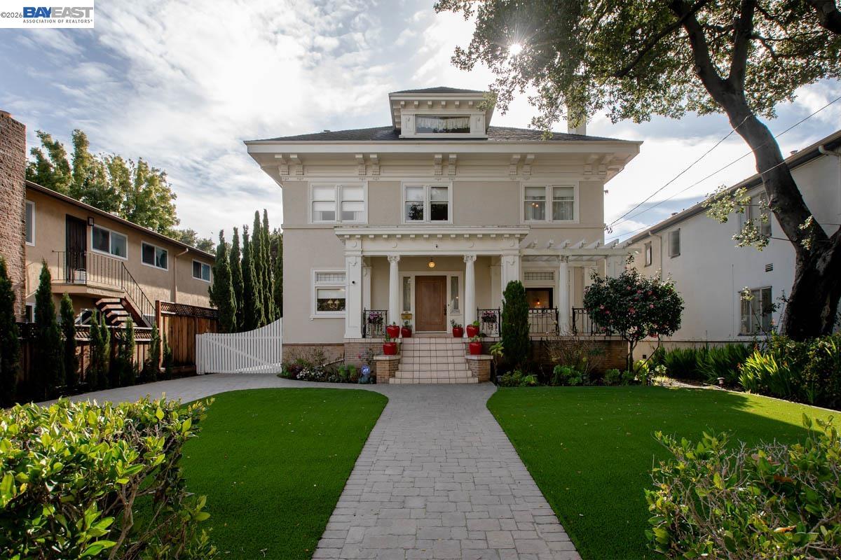 Detail Gallery Image 2 of 40 For 2056 Santa Clara Ave, Alameda,  CA 94501 - 5 Beds | 2 Baths