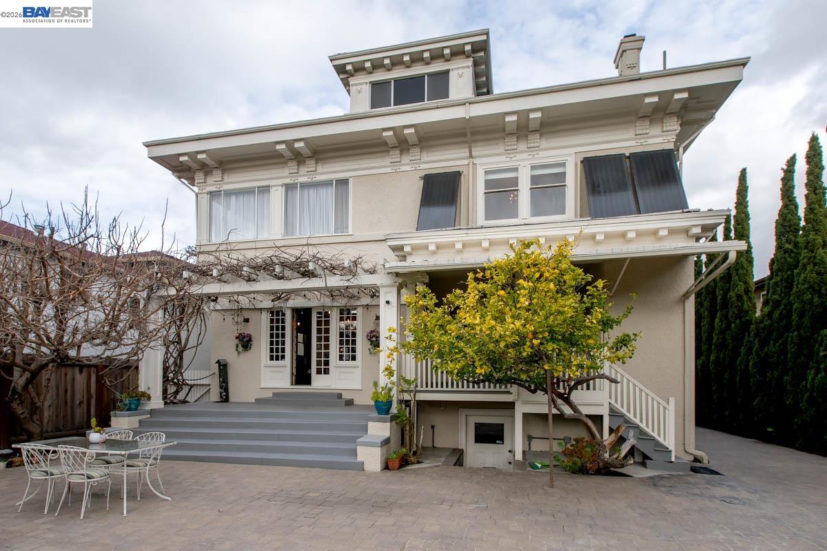 Detail Gallery Image 35 of 40 For 2056 Santa Clara Ave, Alameda,  CA 94501 - 5 Beds | 2 Baths