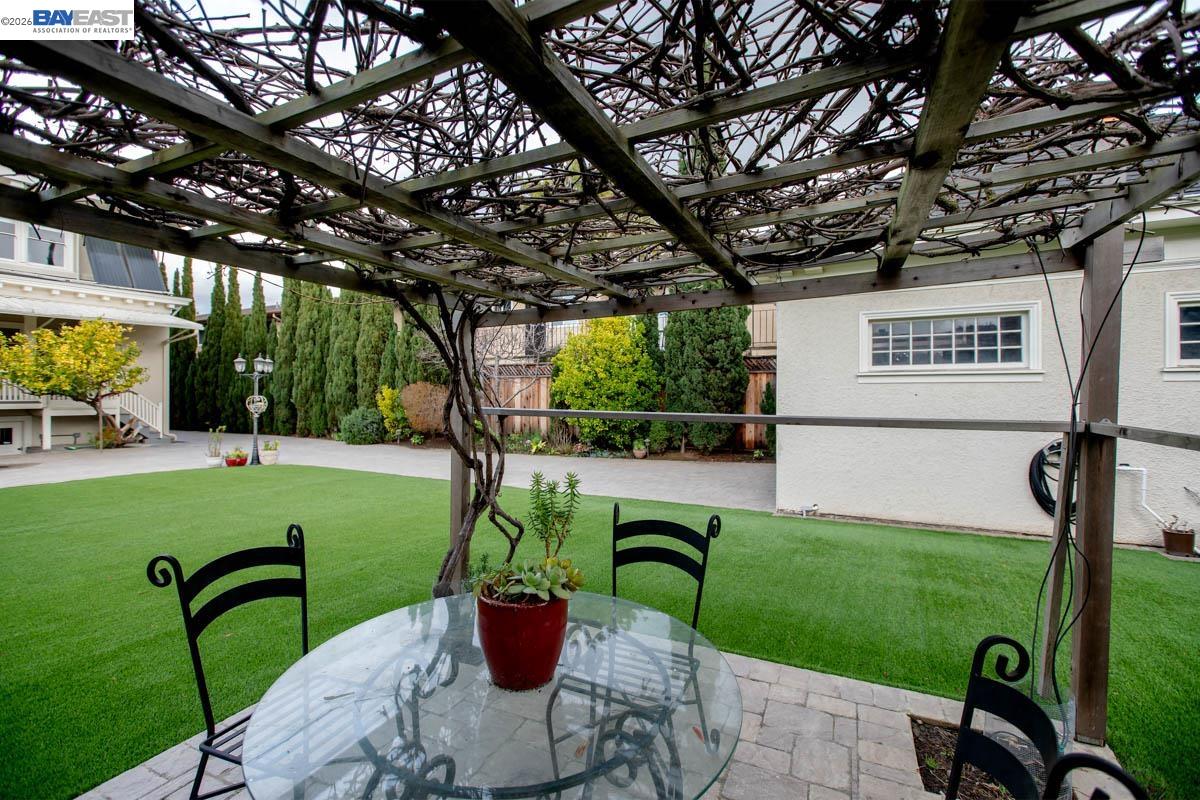 Detail Gallery Image 40 of 40 For 2056 Santa Clara Ave, Alameda,  CA 94501 - 5 Beds | 2 Baths