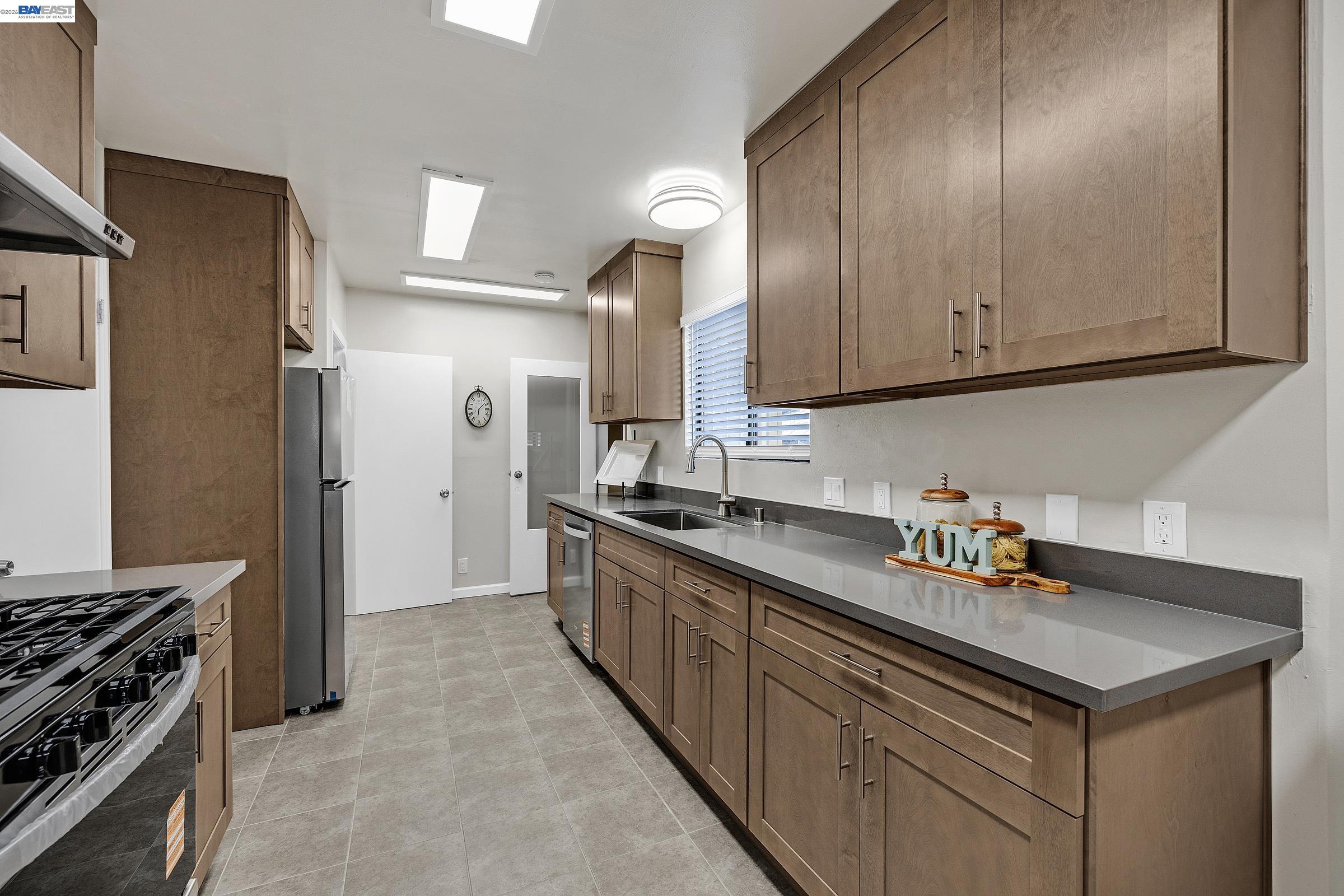 Detail Gallery Image 11 of 45 For 3626 Midvale Ave, Oakland,  CA 94602 - 3 Beds | 2 Baths