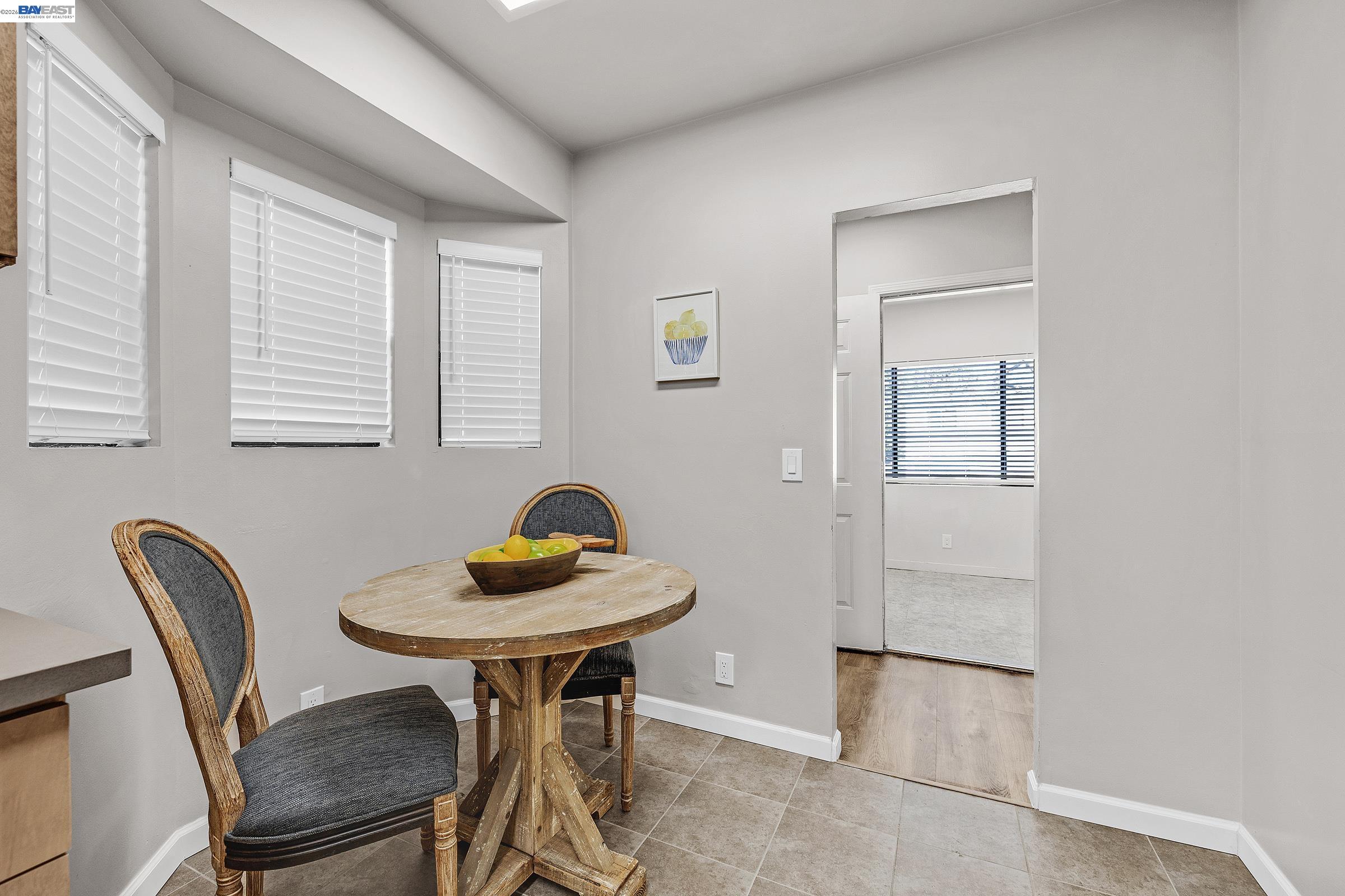 Detail Gallery Image 16 of 45 For 3626 Midvale Ave, Oakland,  CA 94602 - 3 Beds | 2 Baths