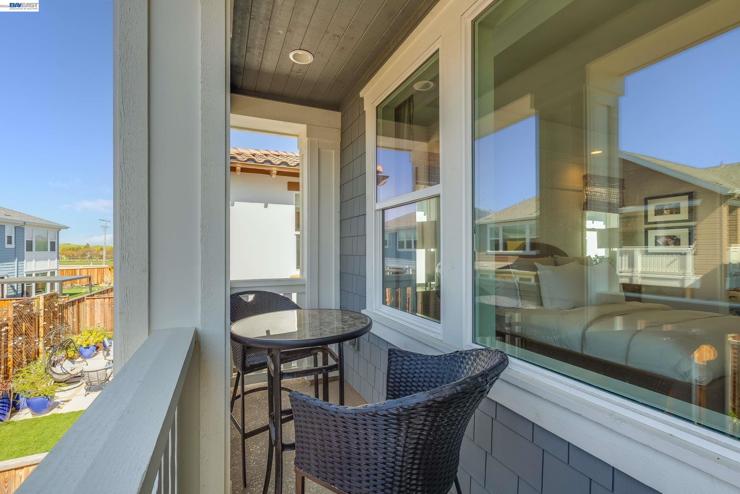 Detail Gallery Image 33 of 42 For 32651 Singh Circle, Union City,  CA 94587 - 5 Beds | 4/1 Baths