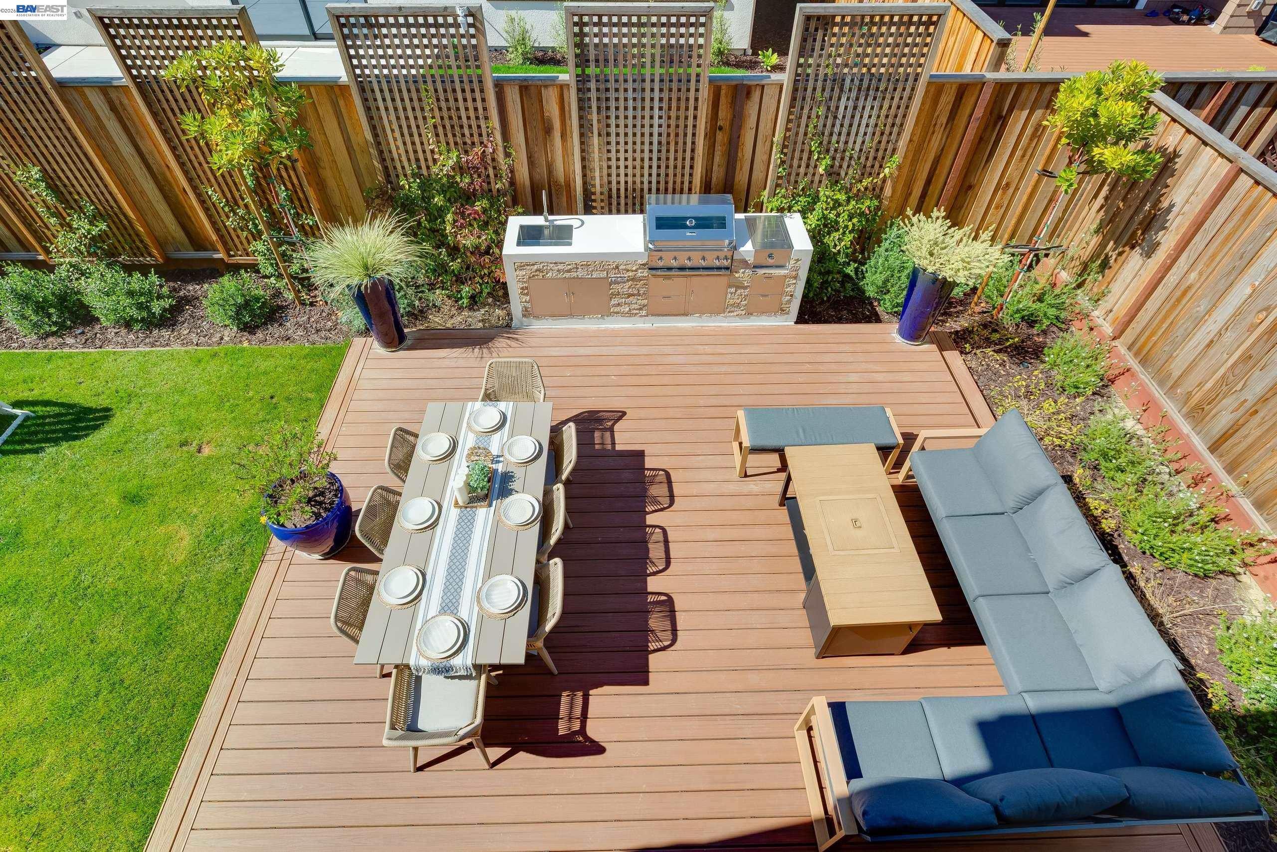 Detail Gallery Image 34 of 42 For 32651 Singh Circle, Union City,  CA 94587 - 5 Beds | 4/1 Baths